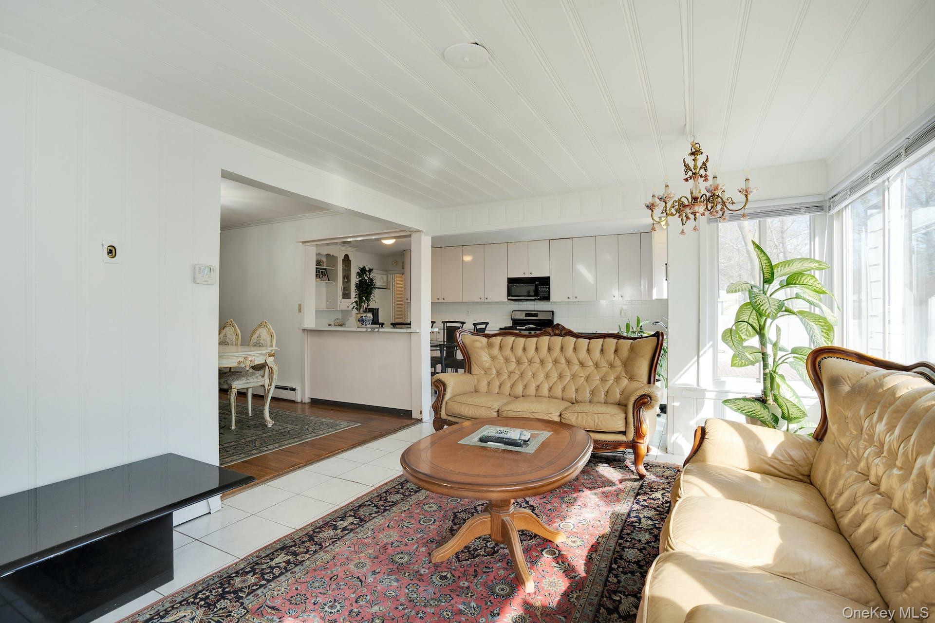 69A Warwick Road, Great Neck, NY 11023