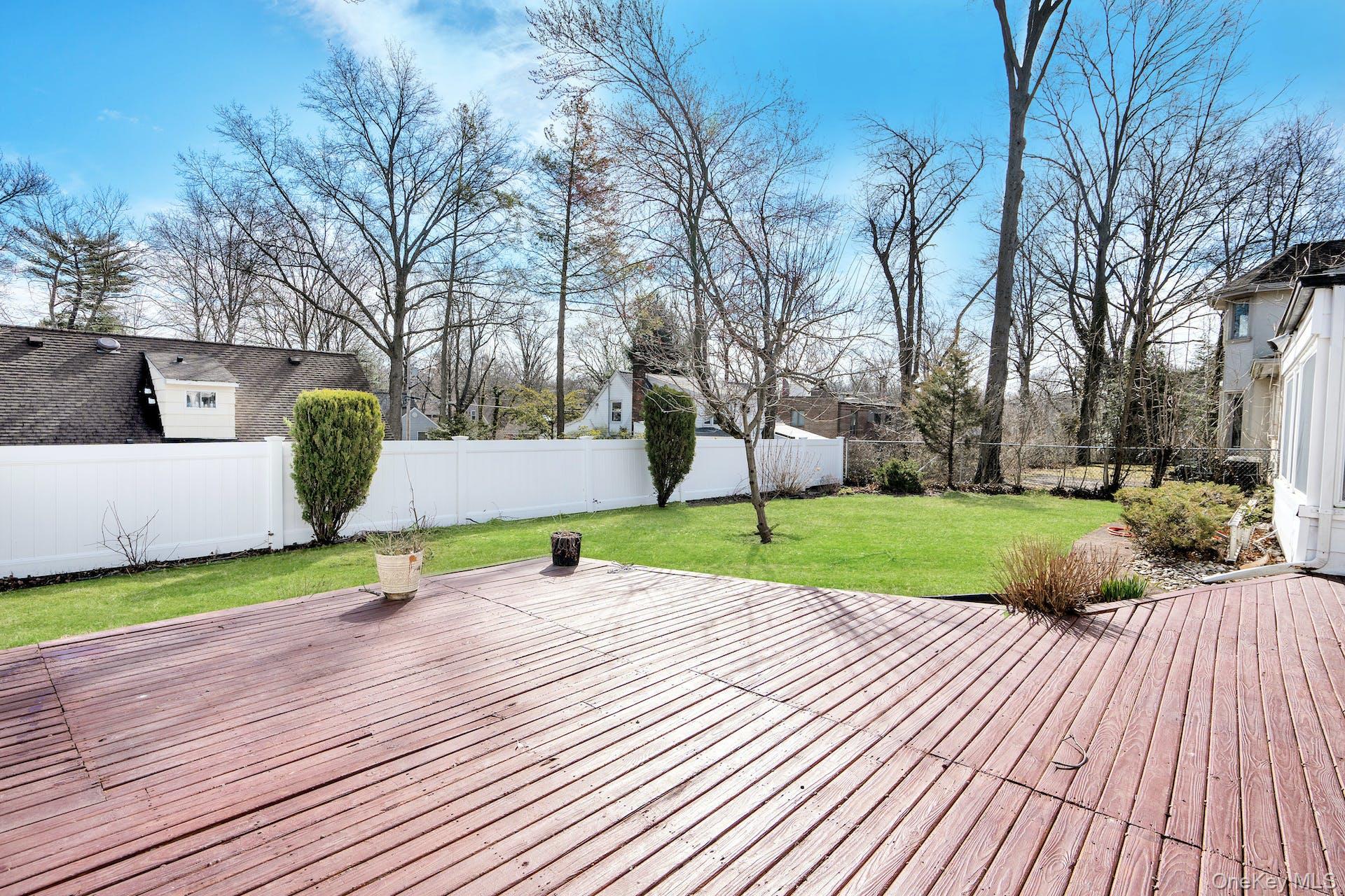 69A Warwick Road, Great Neck, NY 11023