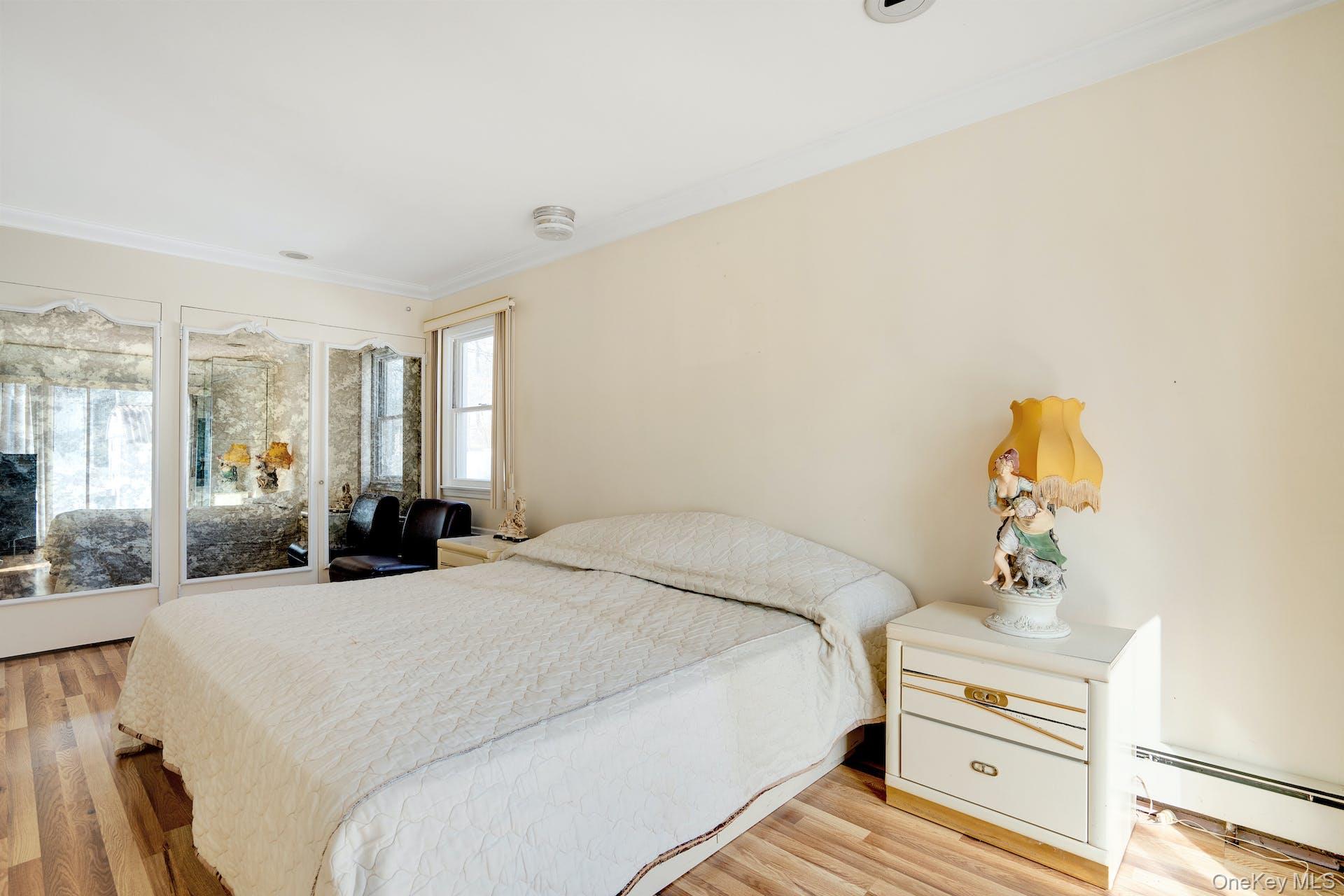 69A Warwick Road, Great Neck, NY 11023