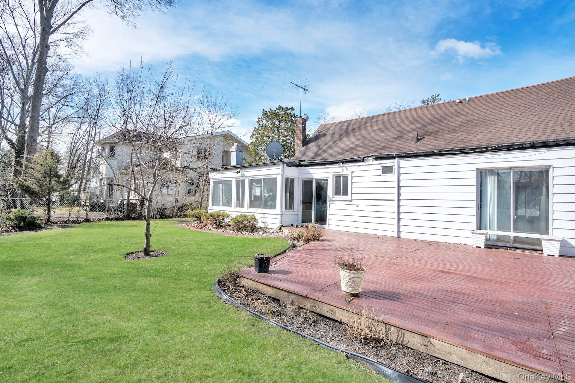 69A Warwick Road, Great Neck, NY 11023