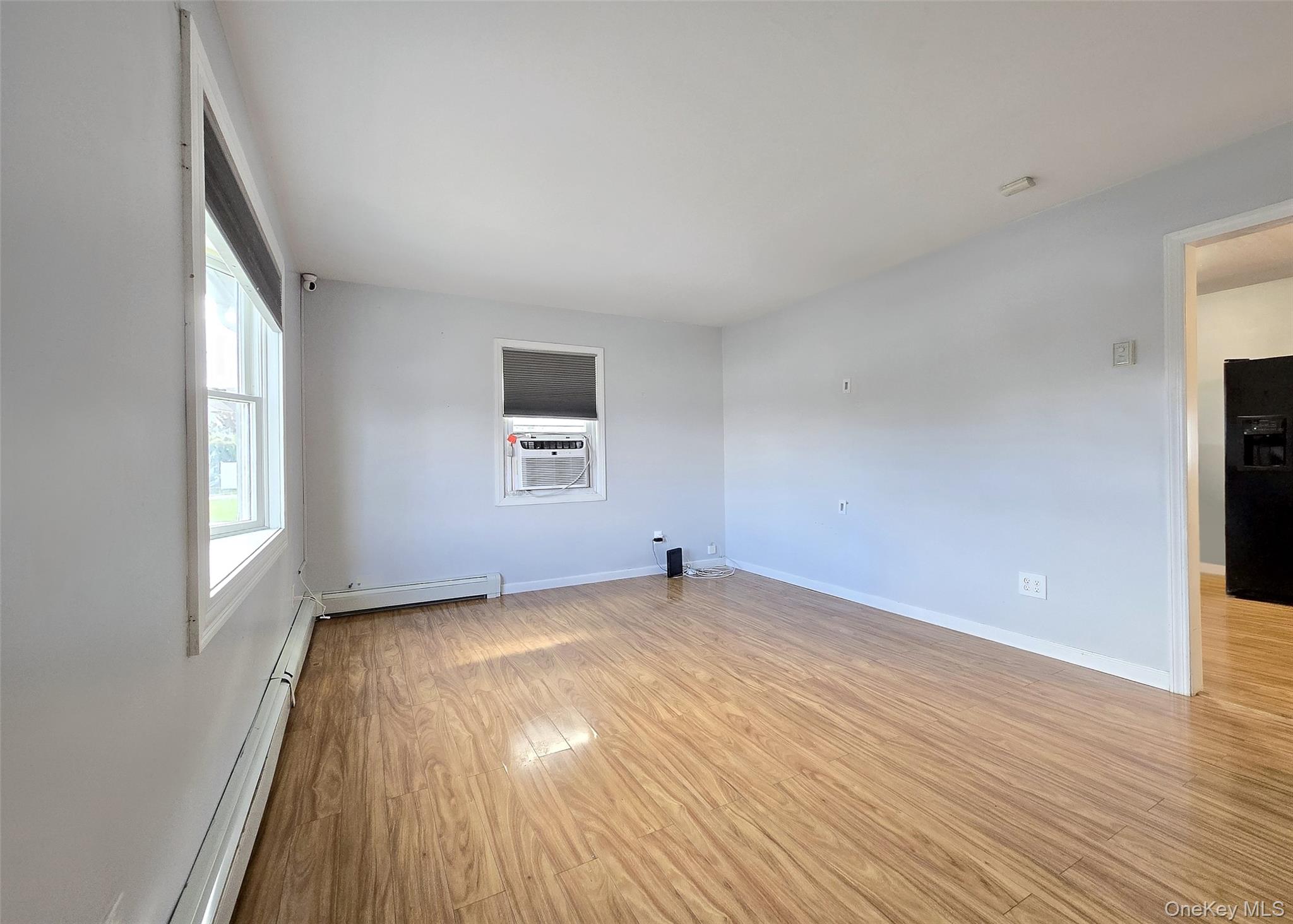 765 Shore Walk, Lindenhurst, NY 11757