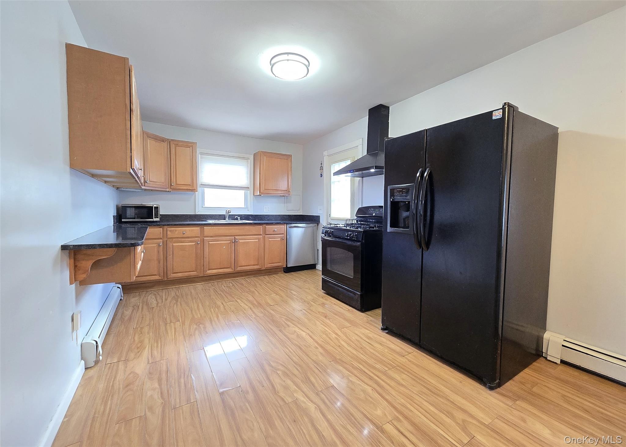 765 Shore Walk, Lindenhurst, NY 11757