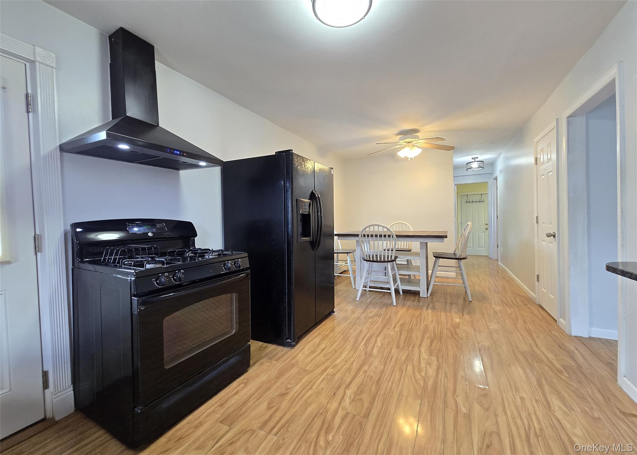 765 Shore Walk, Lindenhurst, NY 11757