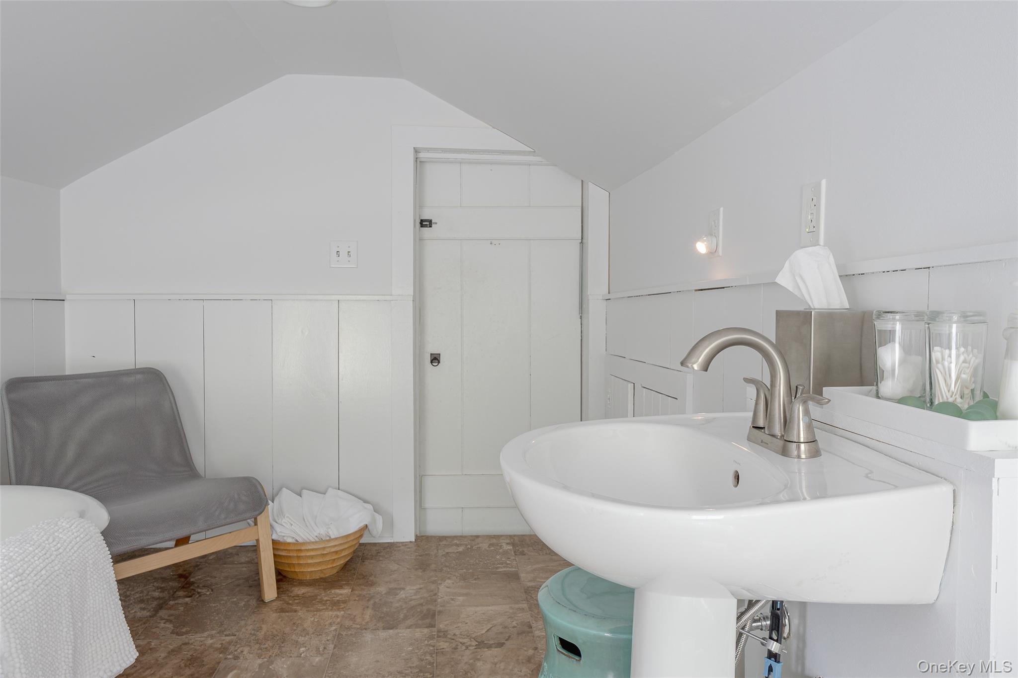 403 W Saugerties Road, Saugerties, NY 12477