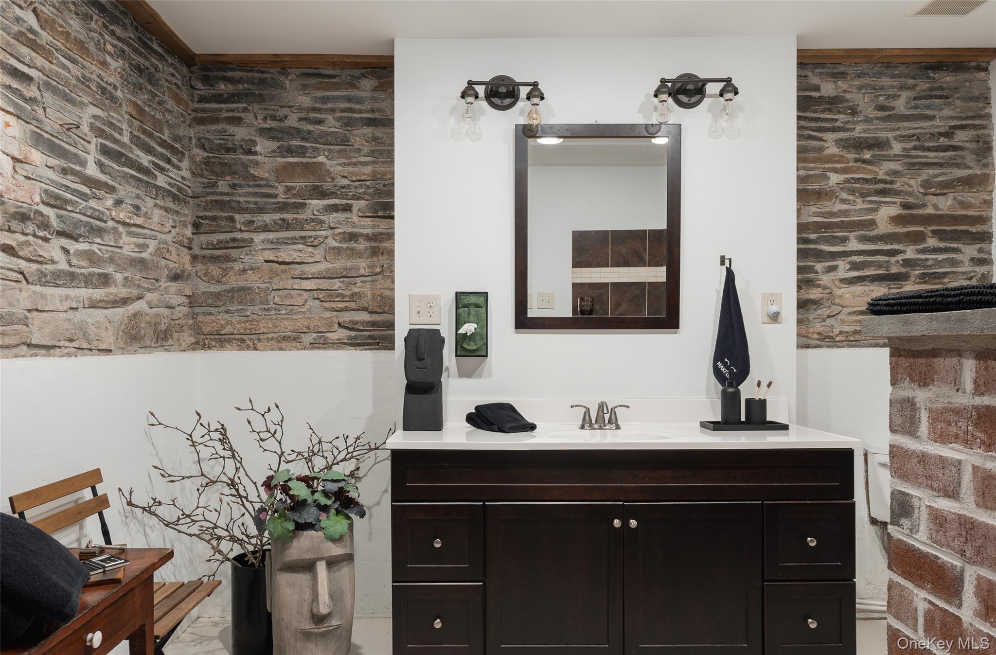 403 W Saugerties Road, Saugerties, NY 12477