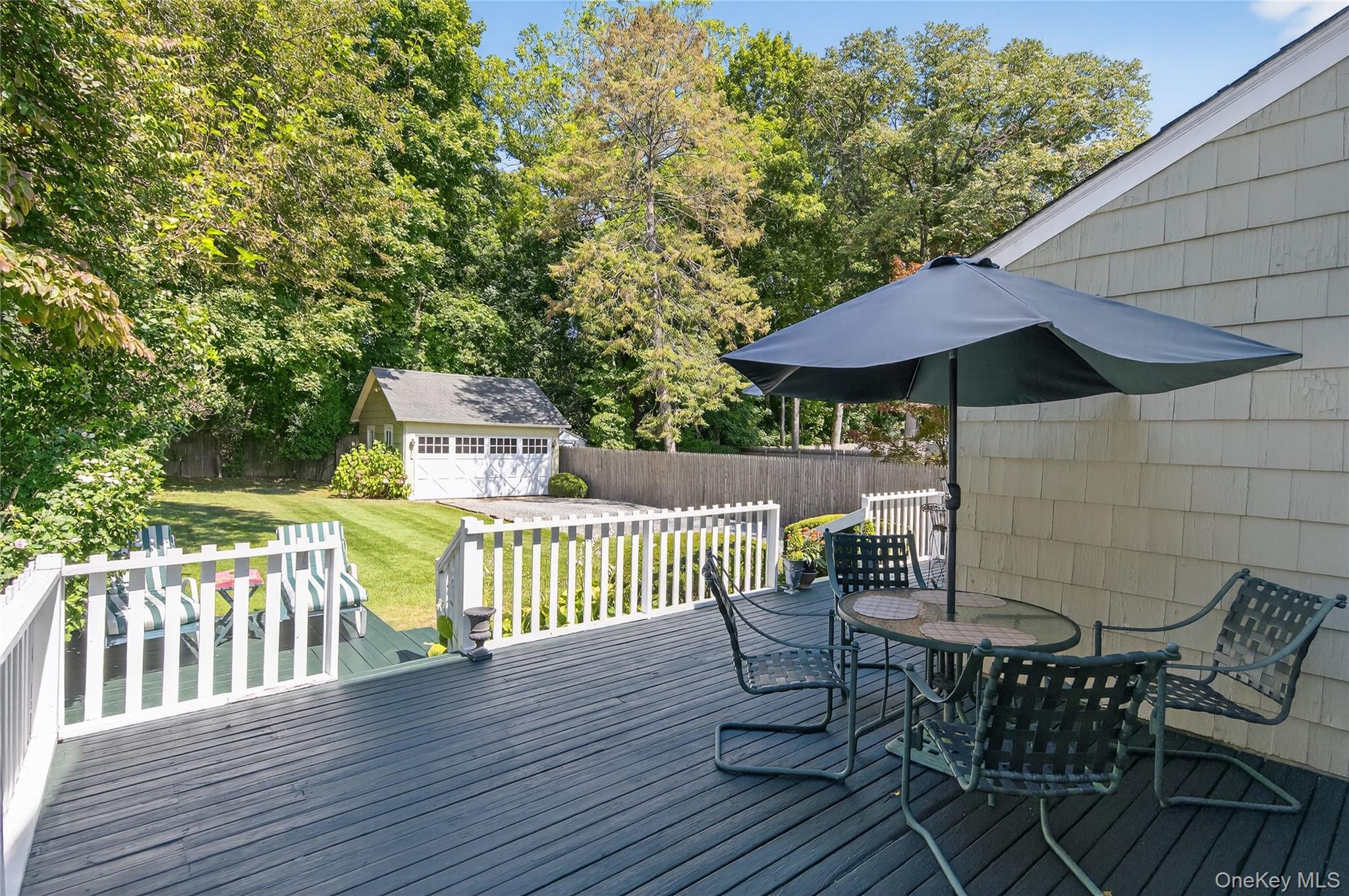 39 Lindbergh Street, Locust Valley, NY 11560