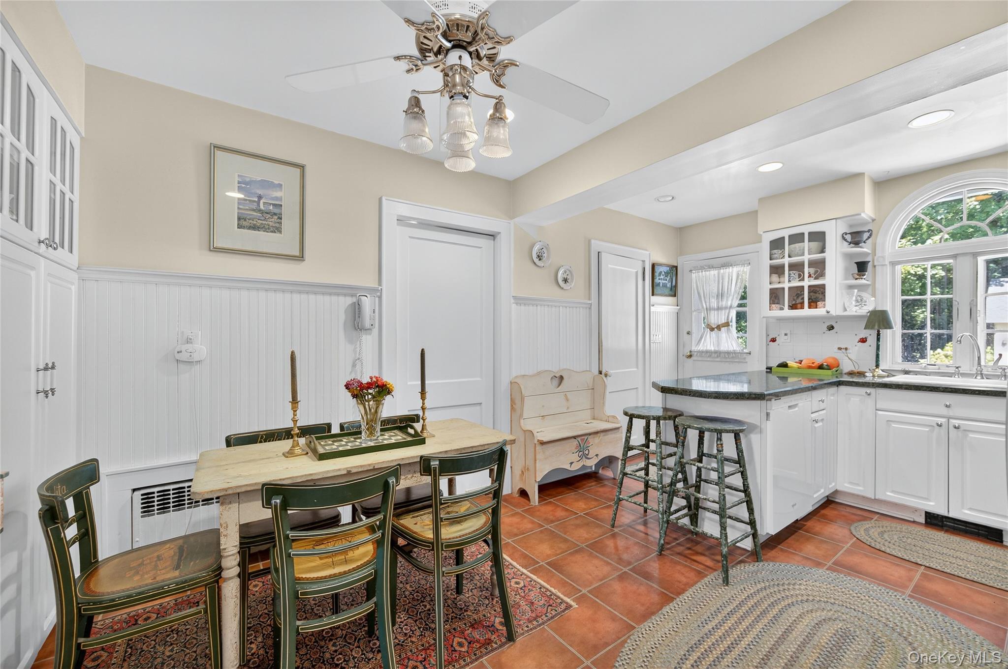 39 Lindbergh Street, Locust Valley, NY 11560