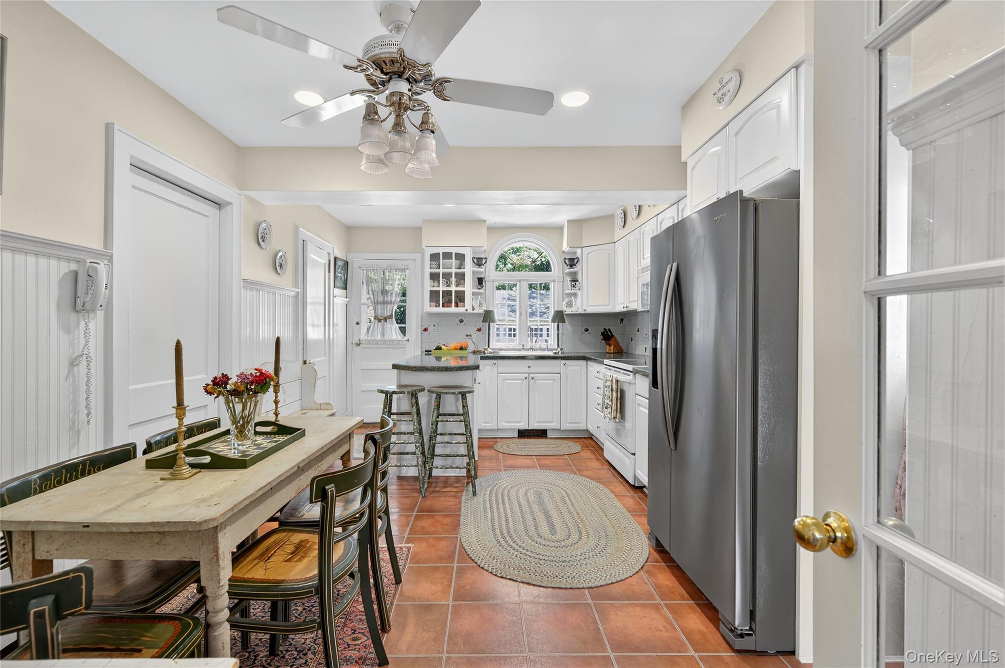 39 Lindbergh Street, Locust Valley, NY 11560