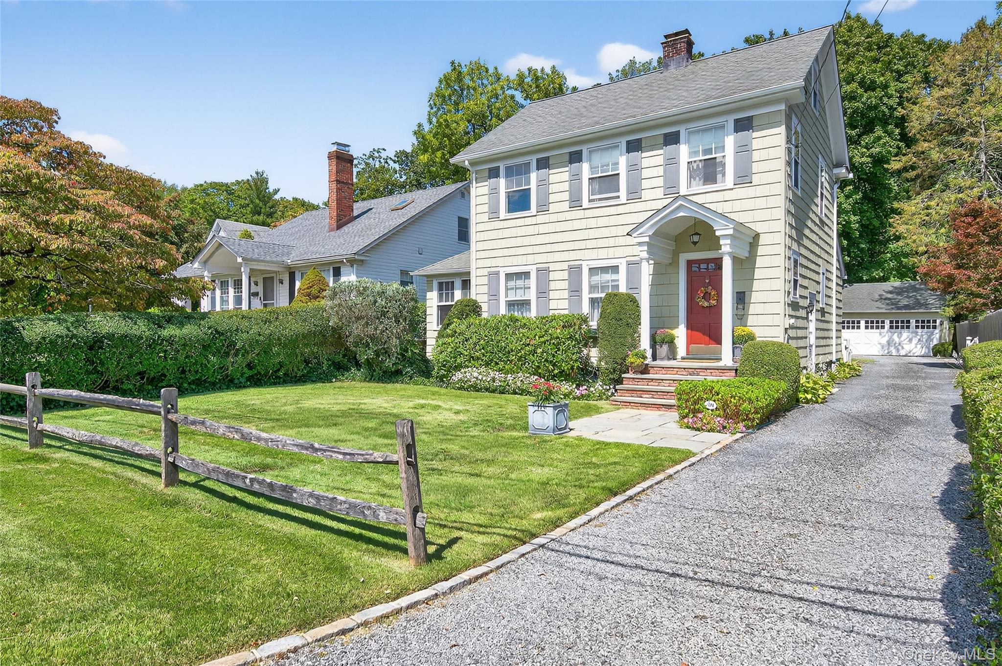 39 Lindbergh Street, Locust Valley, NY 11560