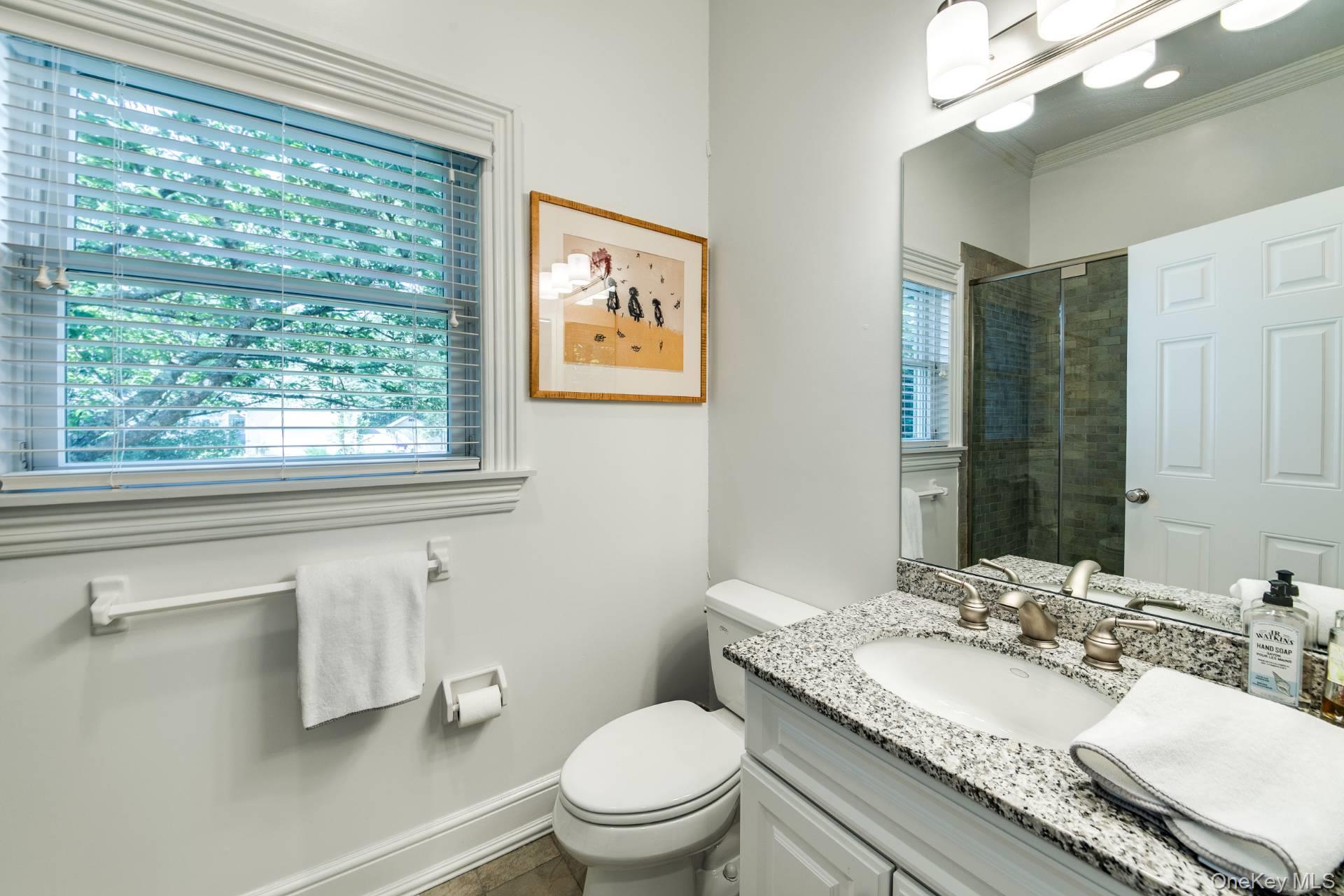 4 Issacs Path, East Hampton, NY 11937