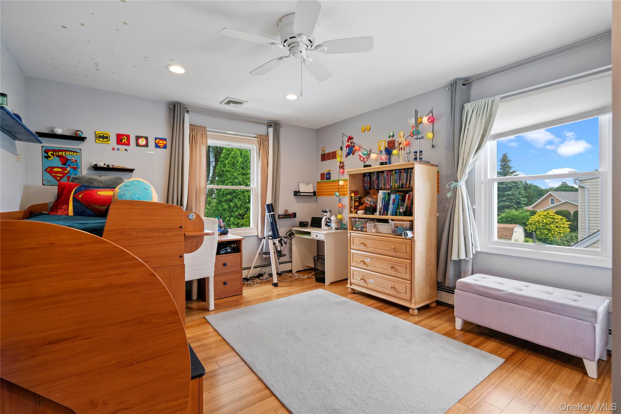 15 Cedar Drive, Plainview, NY 11803