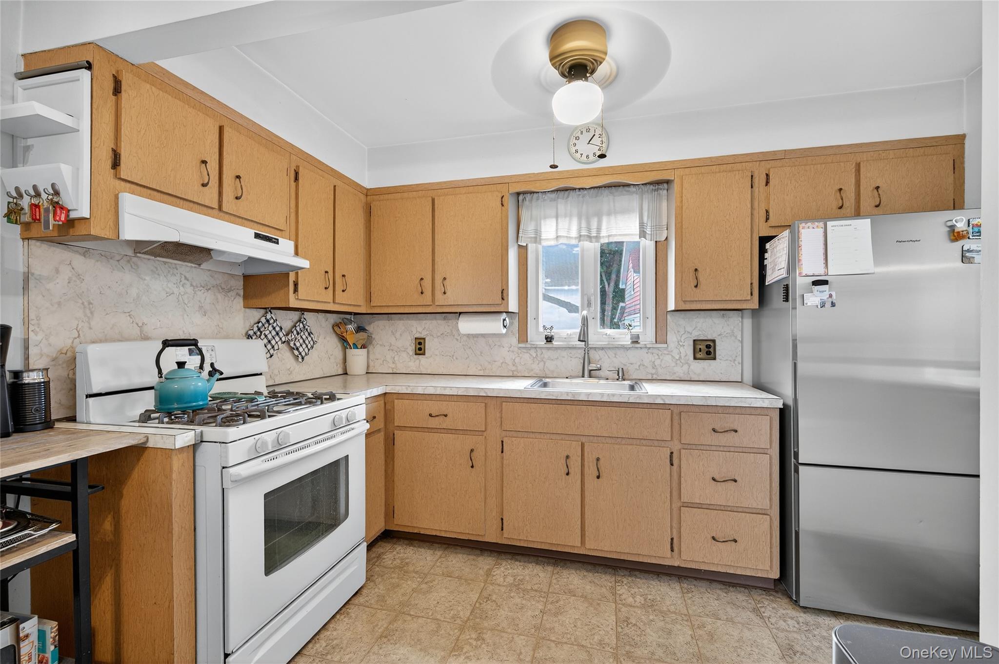 13 Prospect Street, Glen Head, NY 11545