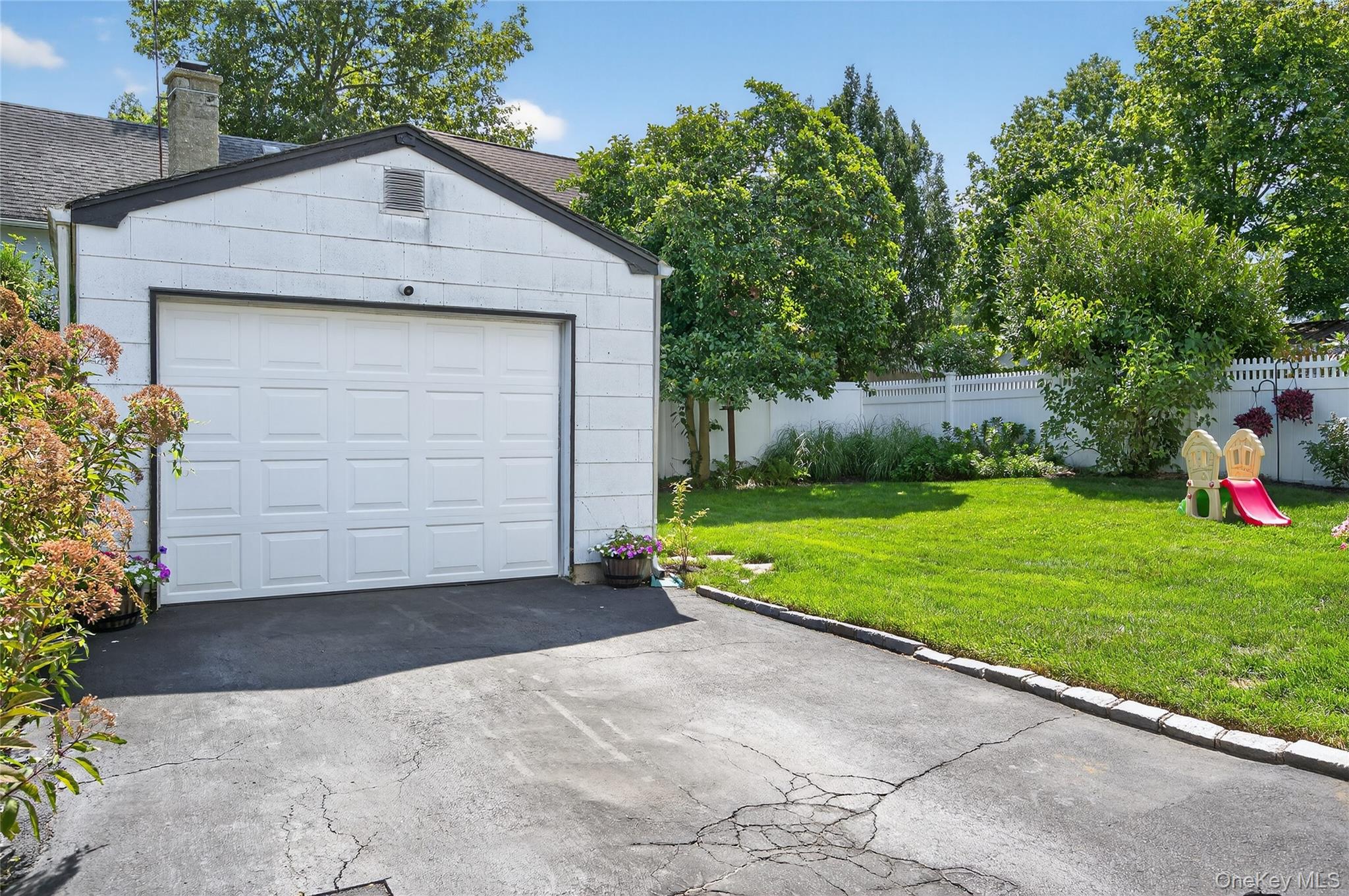 13 Prospect Street, Glen Head, NY 11545