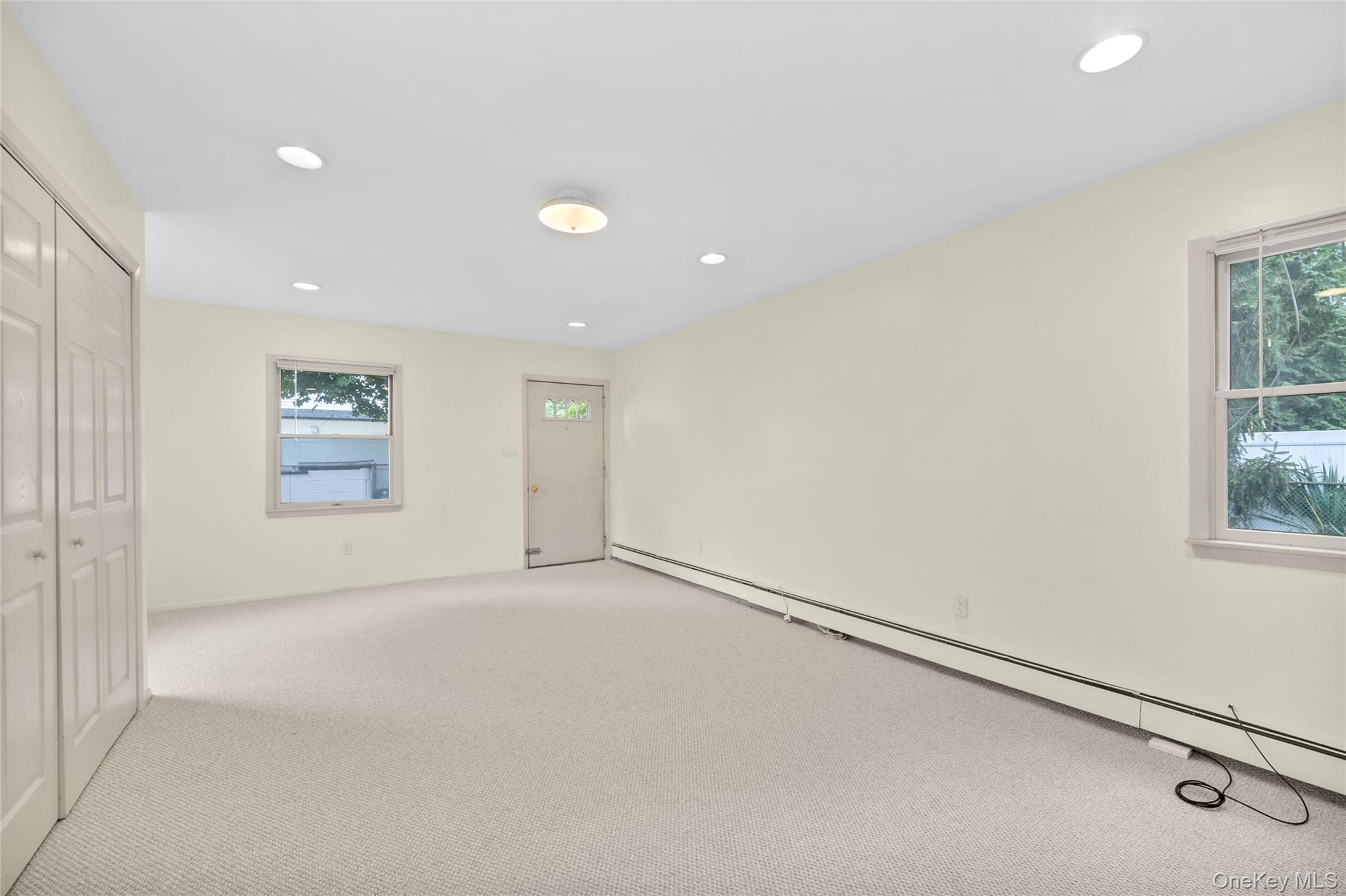 253 Raff Avenue, Carle Place, NY 11514