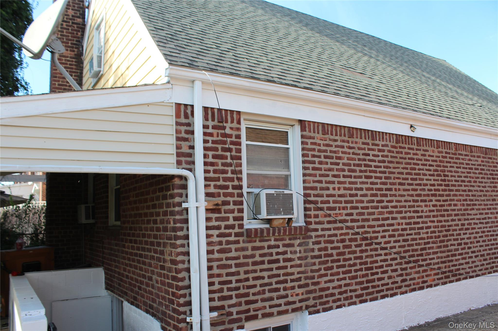 8968 Springfield Boulevard, Jamaica, NY 11427