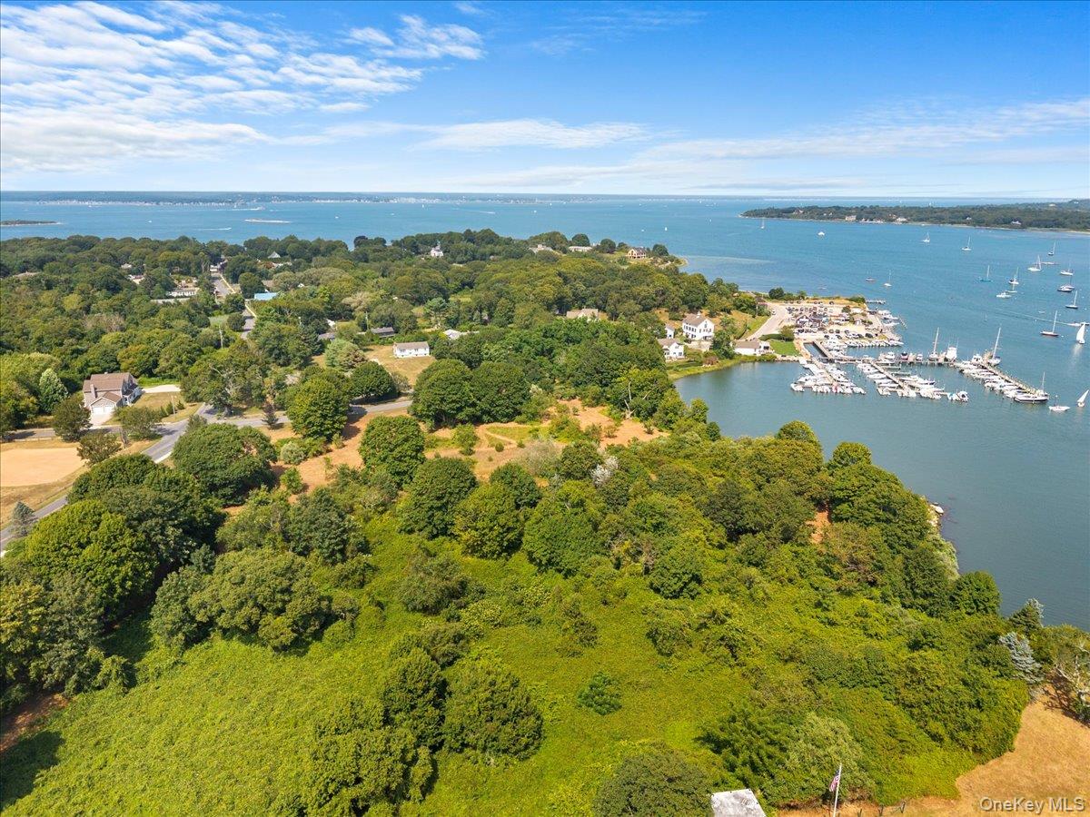 00 Central Avenue, Fishers Island, NY 06390