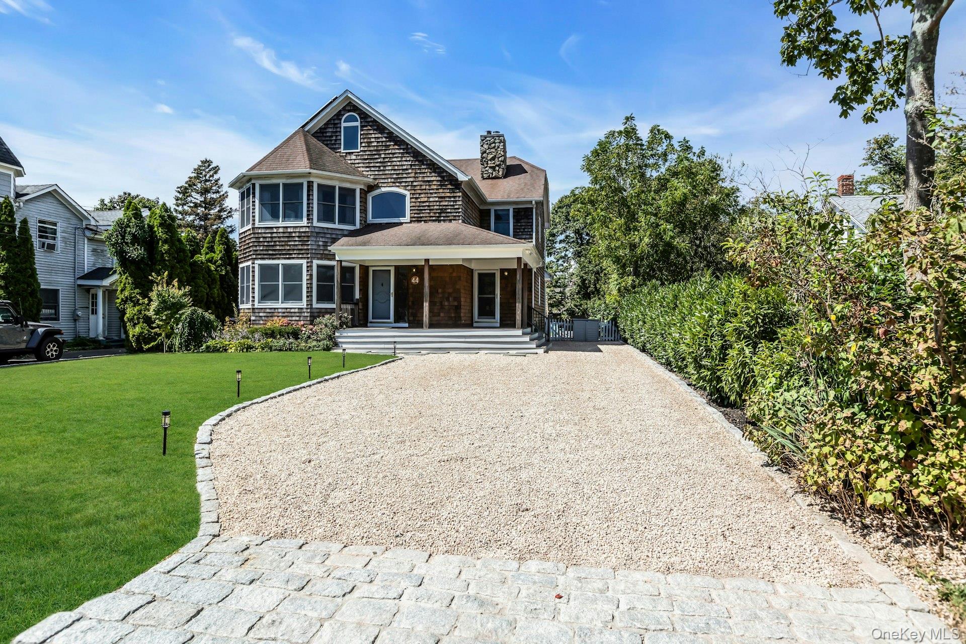 44 Bay Avenue, Bayport, NY 11705
