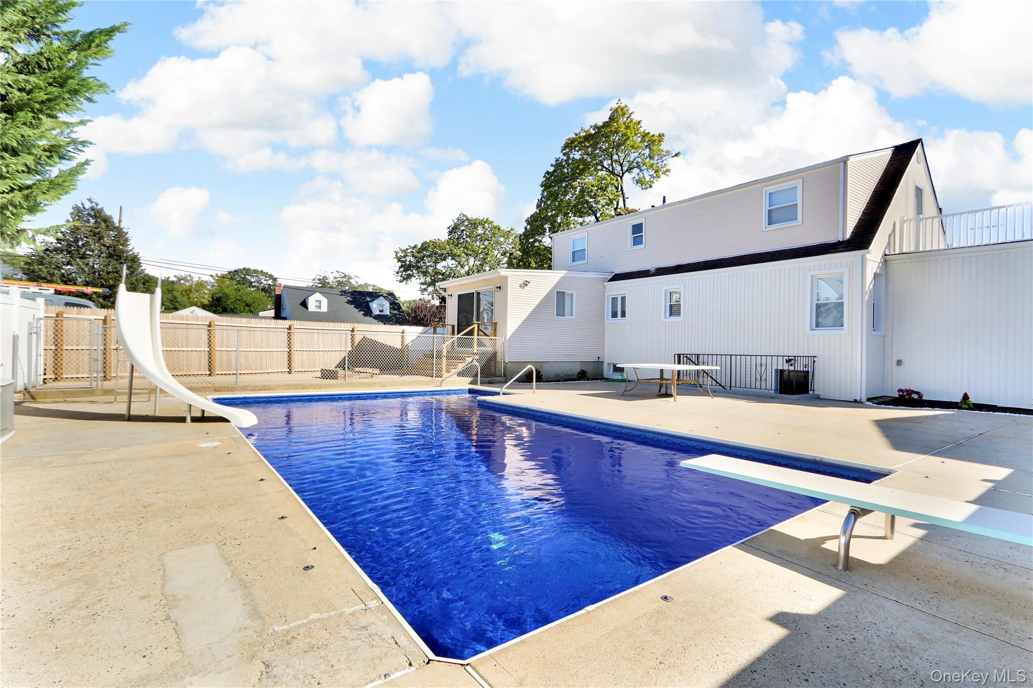 35 E Euclid Street, Valley Stream, NY 11580