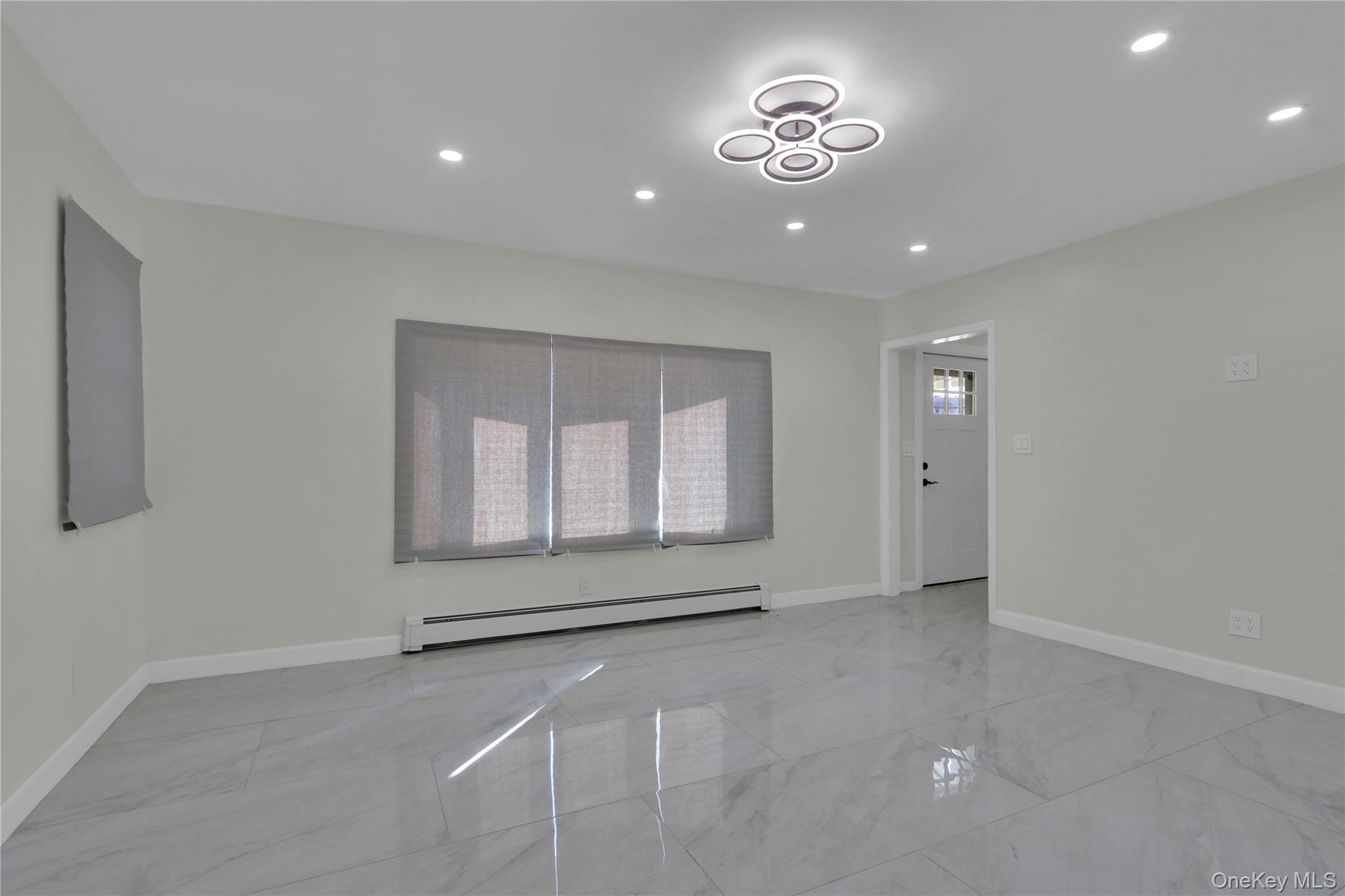 35 E Euclid Street, Valley Stream, NY 11580