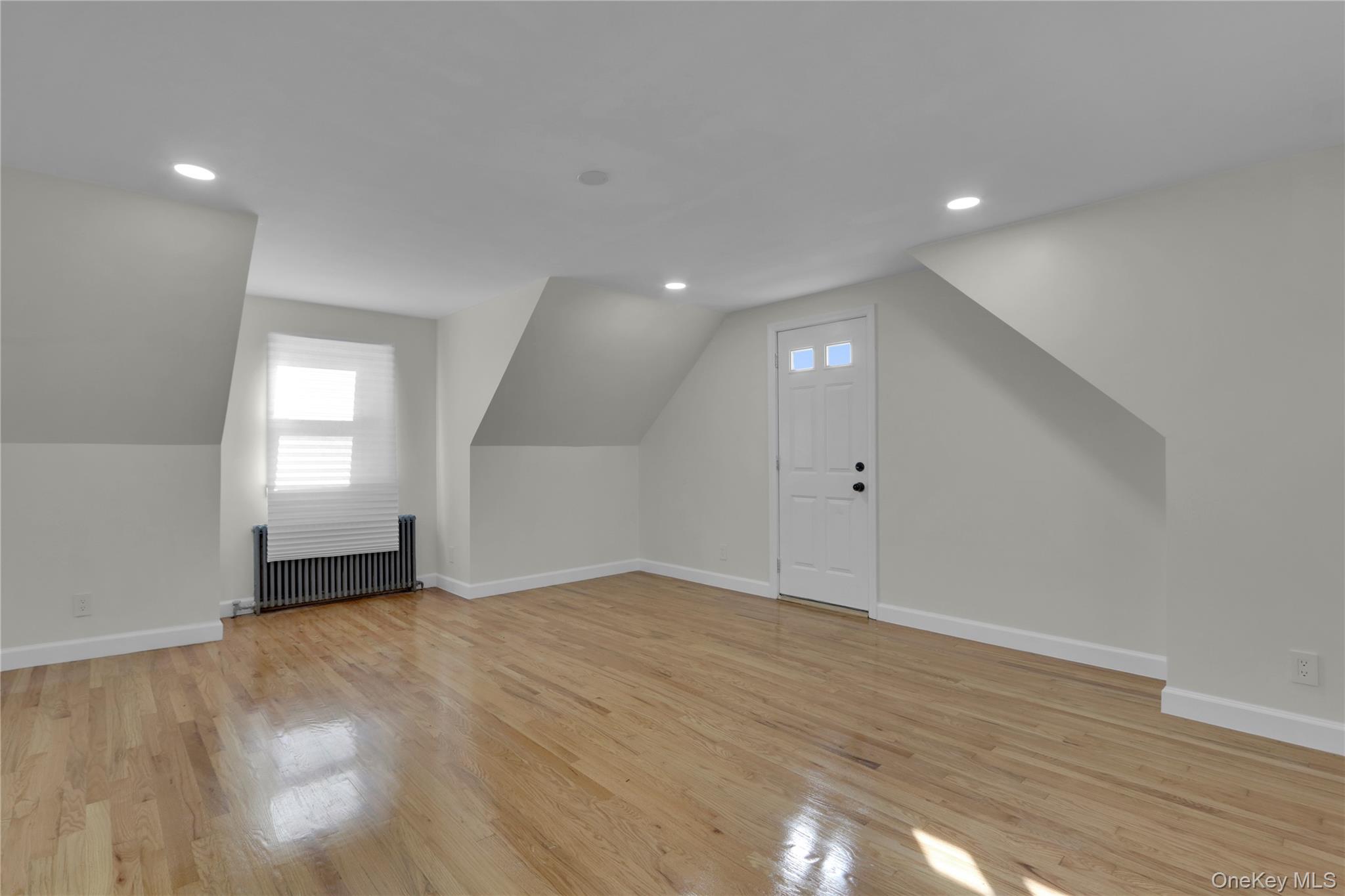 35 E Euclid Street, Valley Stream, NY 11580