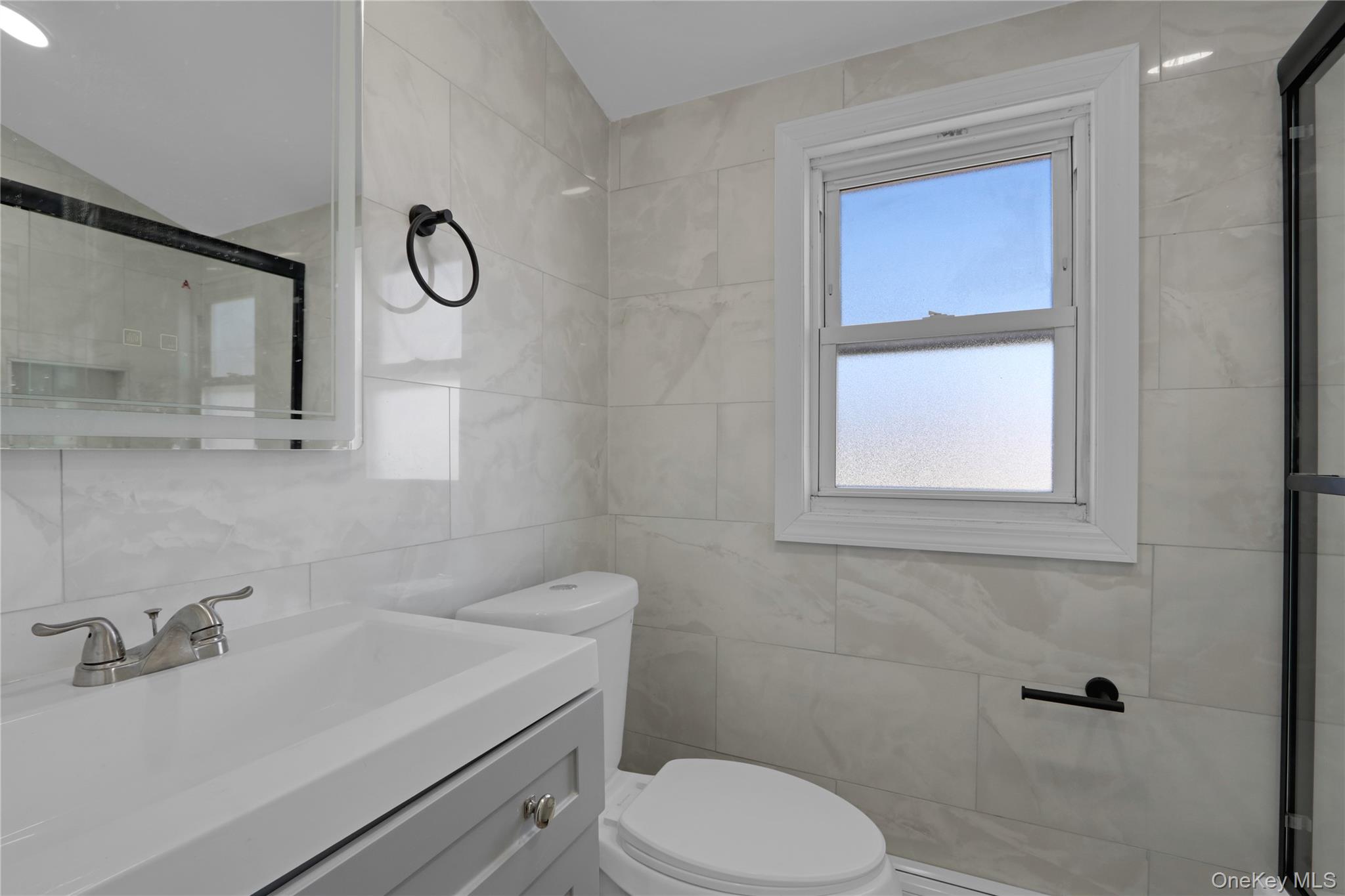 35 E Euclid Street, Valley Stream, NY 11580