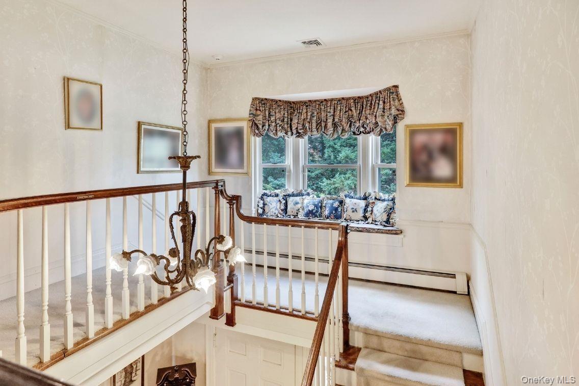 252 Cedar Avenue, Hewlett Bay Park, NY 11557