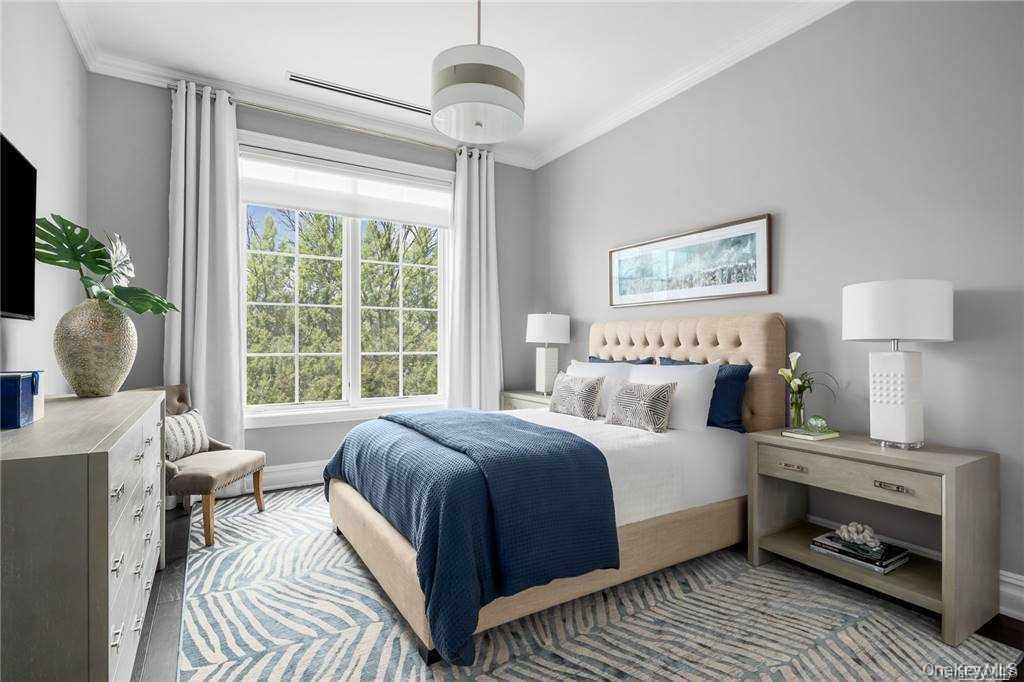 2000 Royal Court # 2105/2103, North Hills, NY 11040