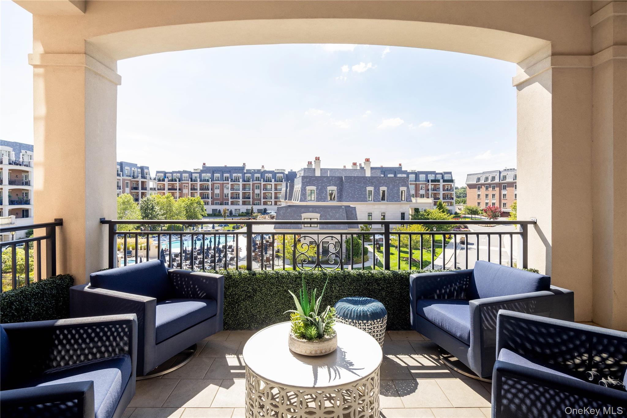 2000 Royal Court # 2105/2103, North Hills, NY 11040