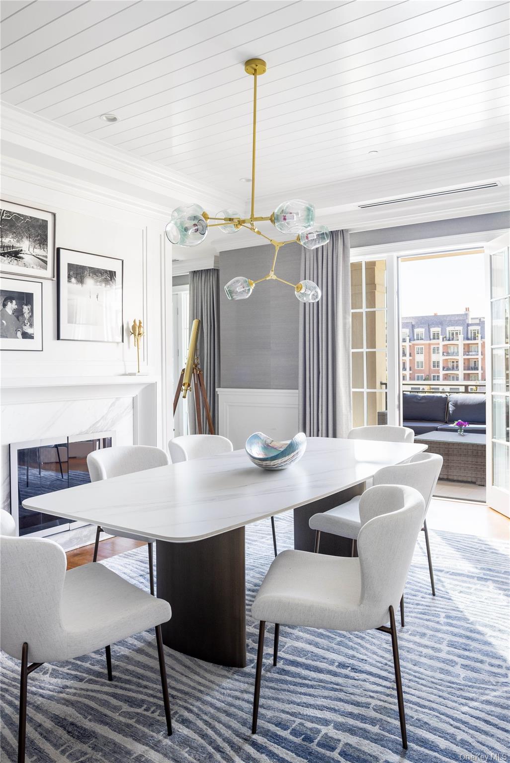 2000 Royal Court # 2105/2103, North Hills, NY 11040