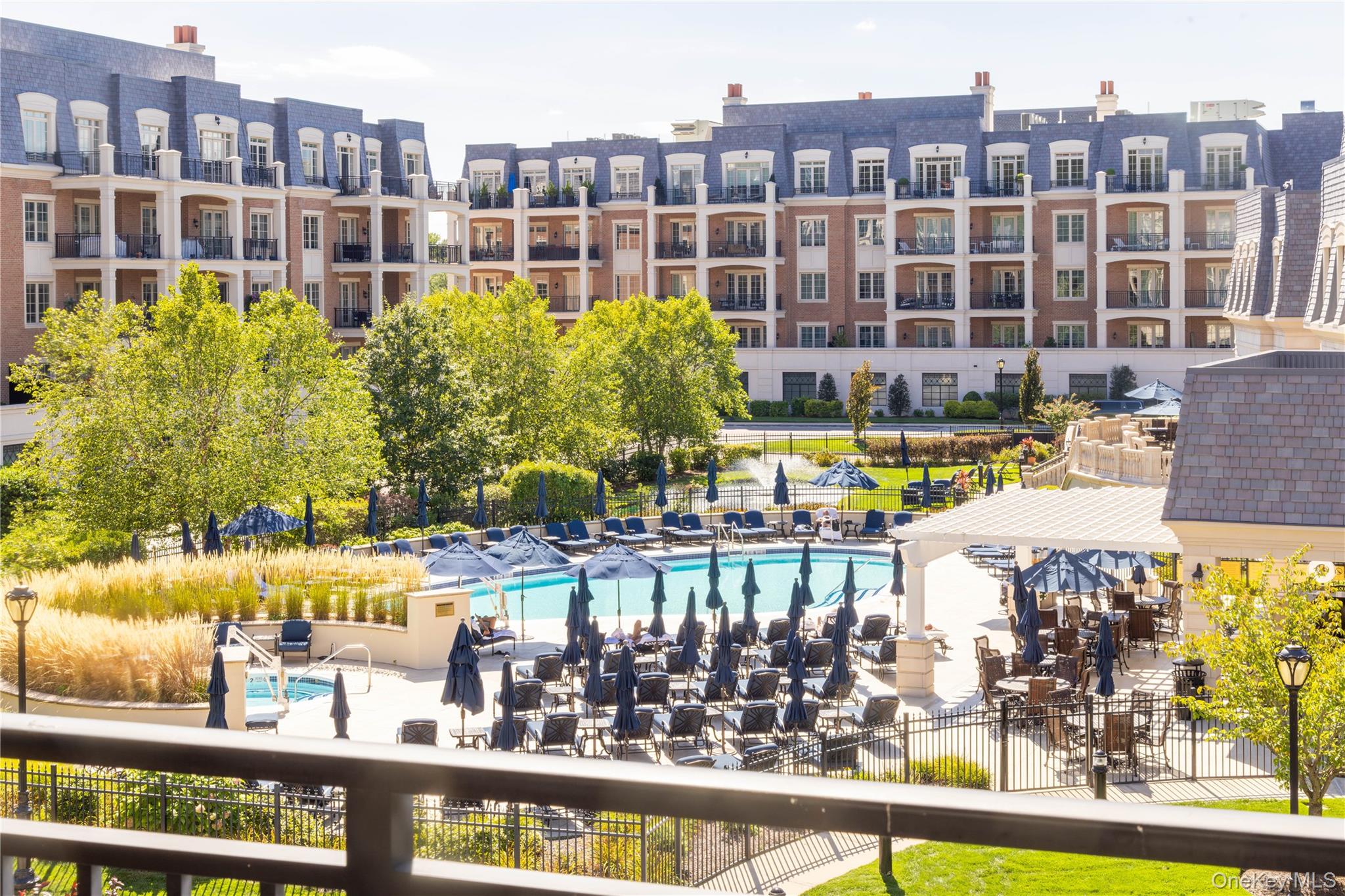 2000 Royal Court # 2105/2103, North Hills, NY 11040