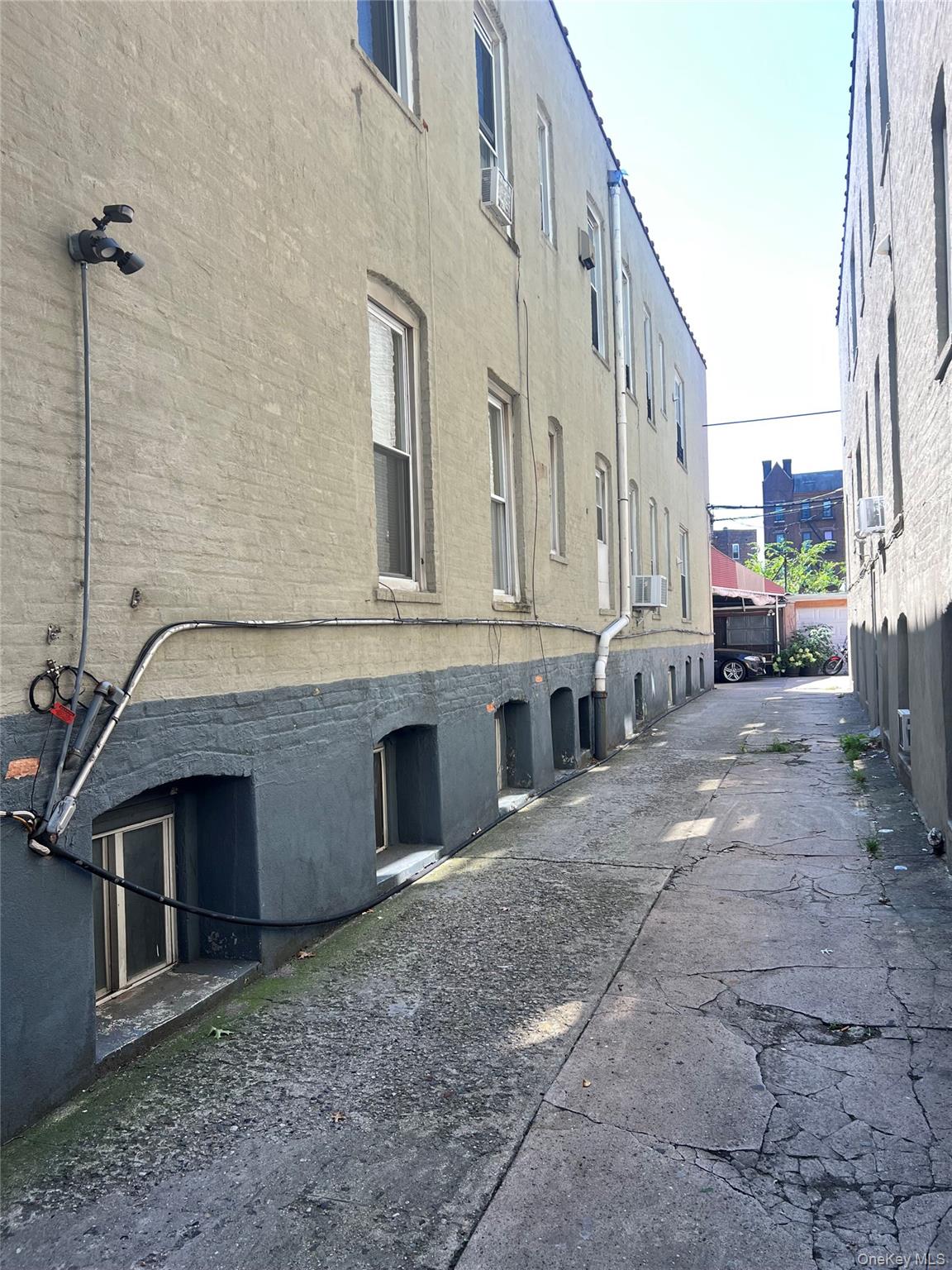 800 Crown Street, Brooklyn, NY 11213