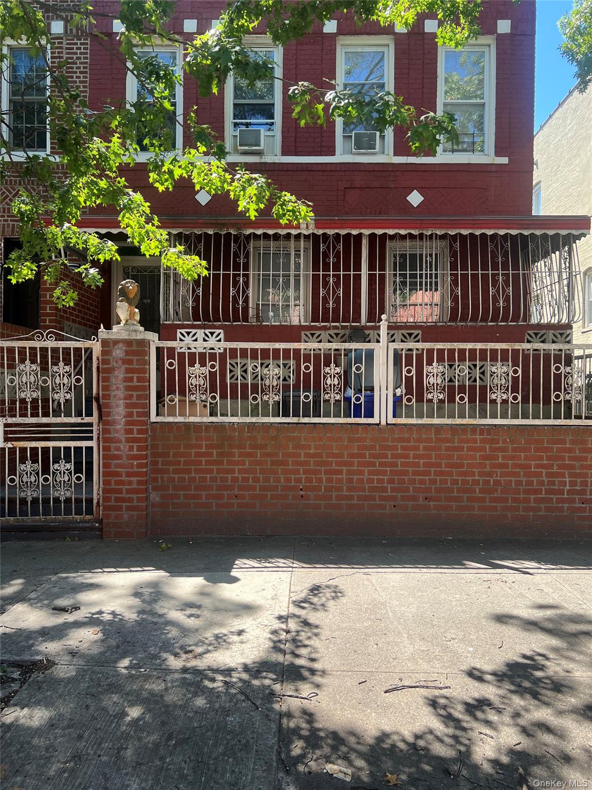 800 Crown Street, Brooklyn, NY 11213