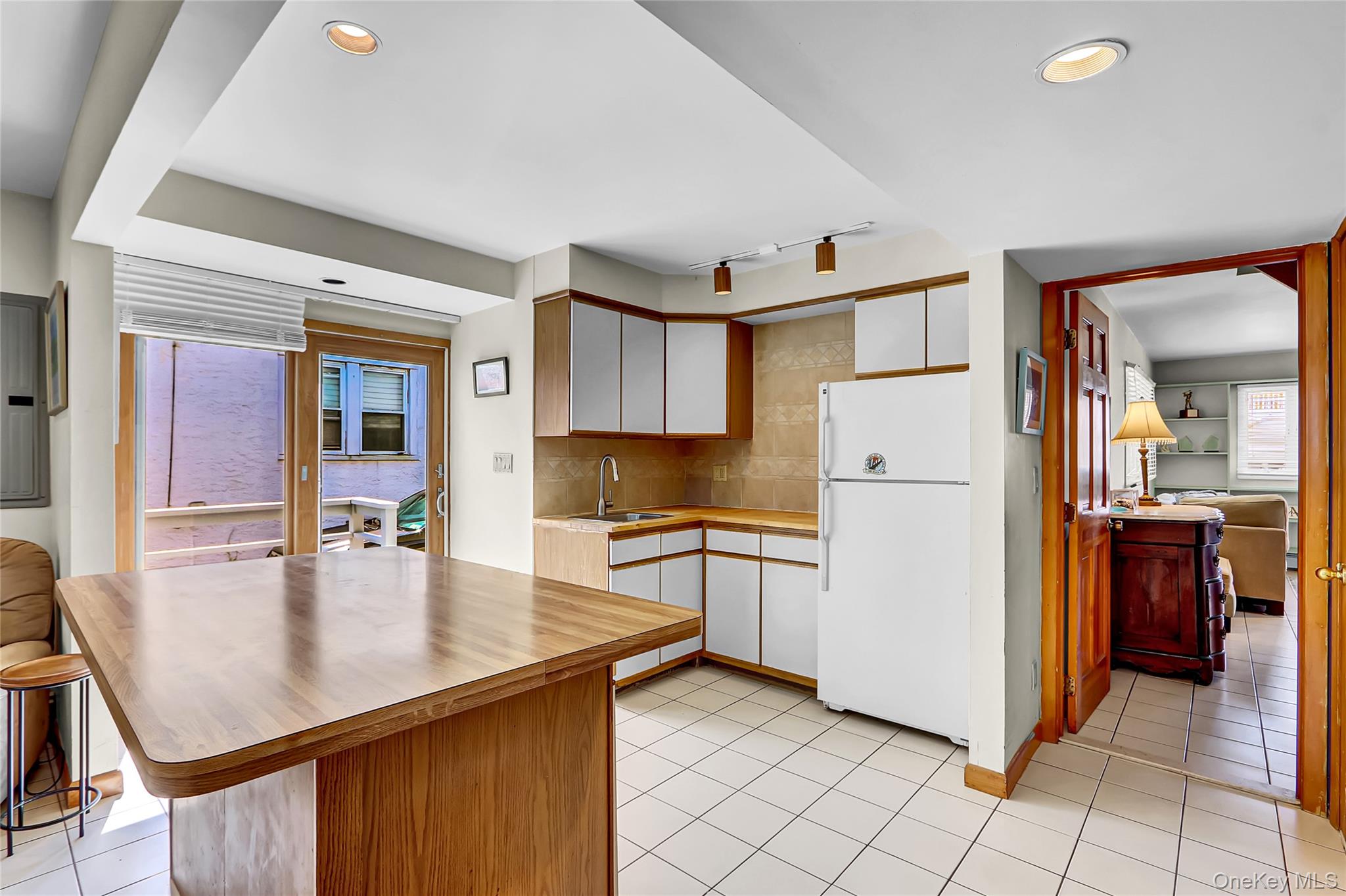 60 Baldwin Avenue, Point Lookout, NY 11569