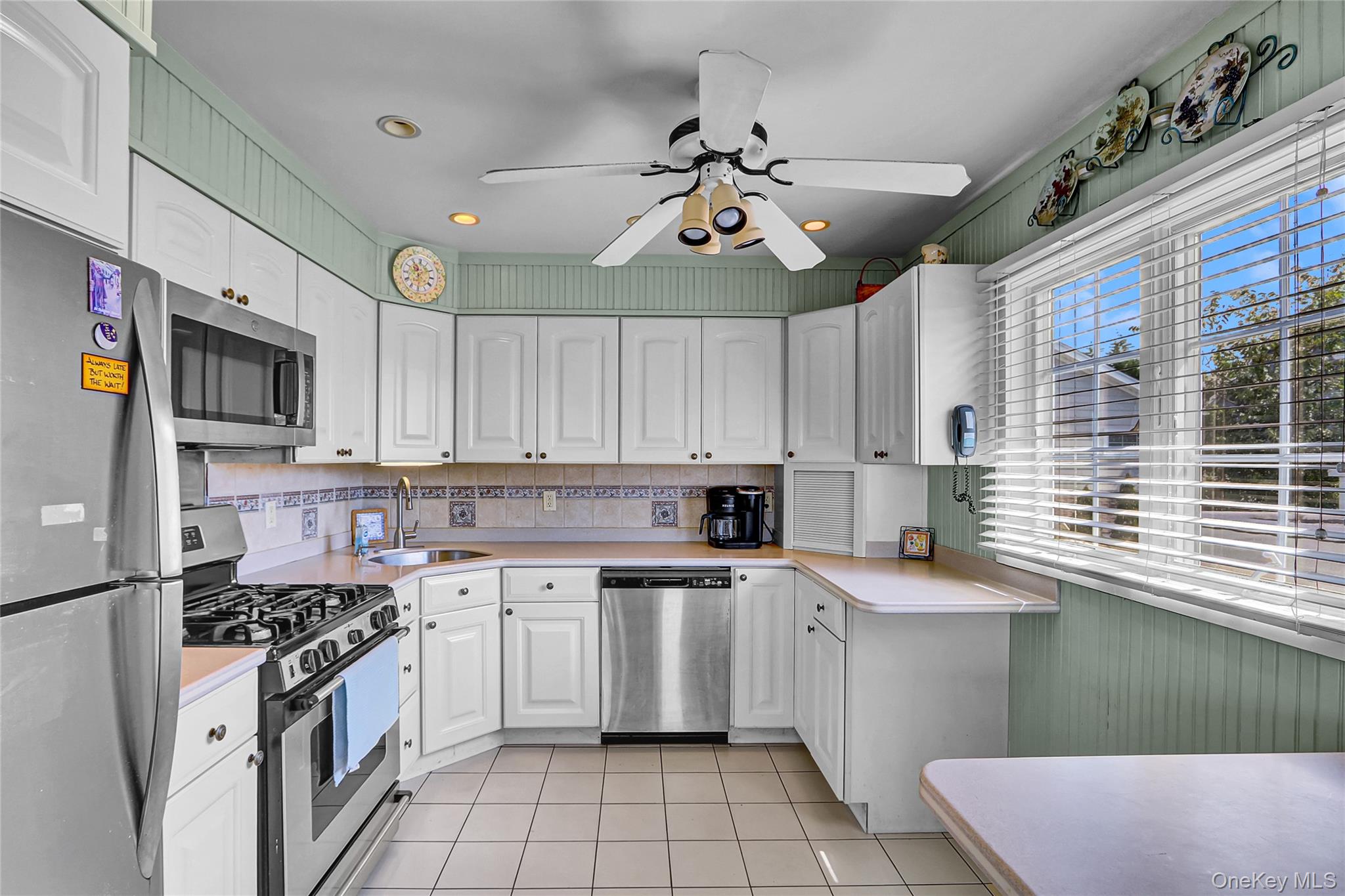 60 Baldwin Avenue, Point Lookout, NY 11569