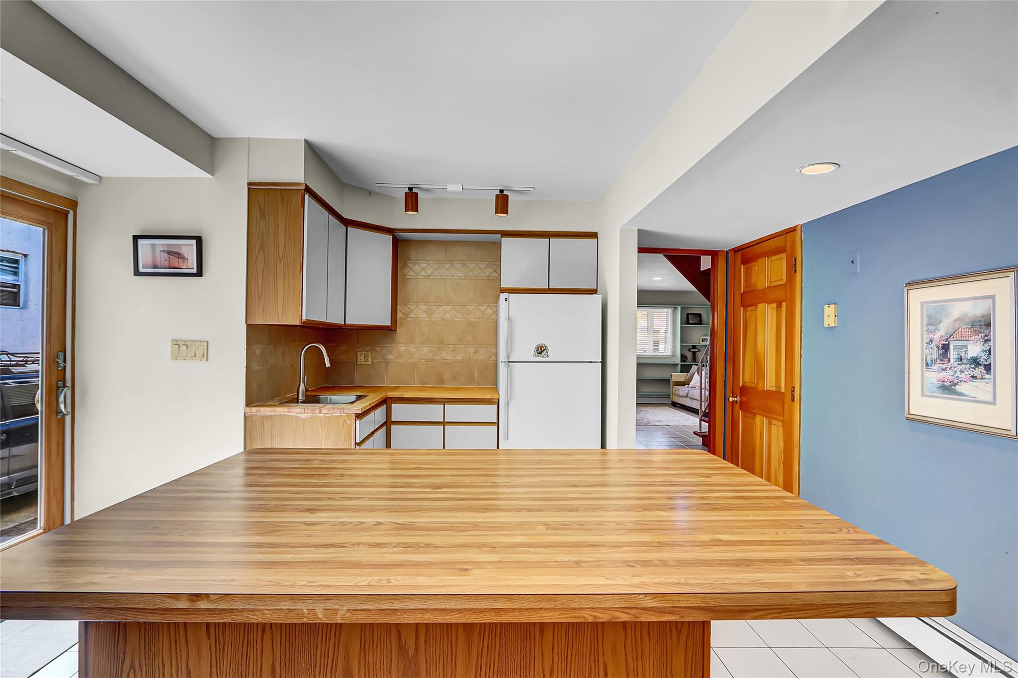 60 Baldwin Avenue, Point Lookout, NY 11569