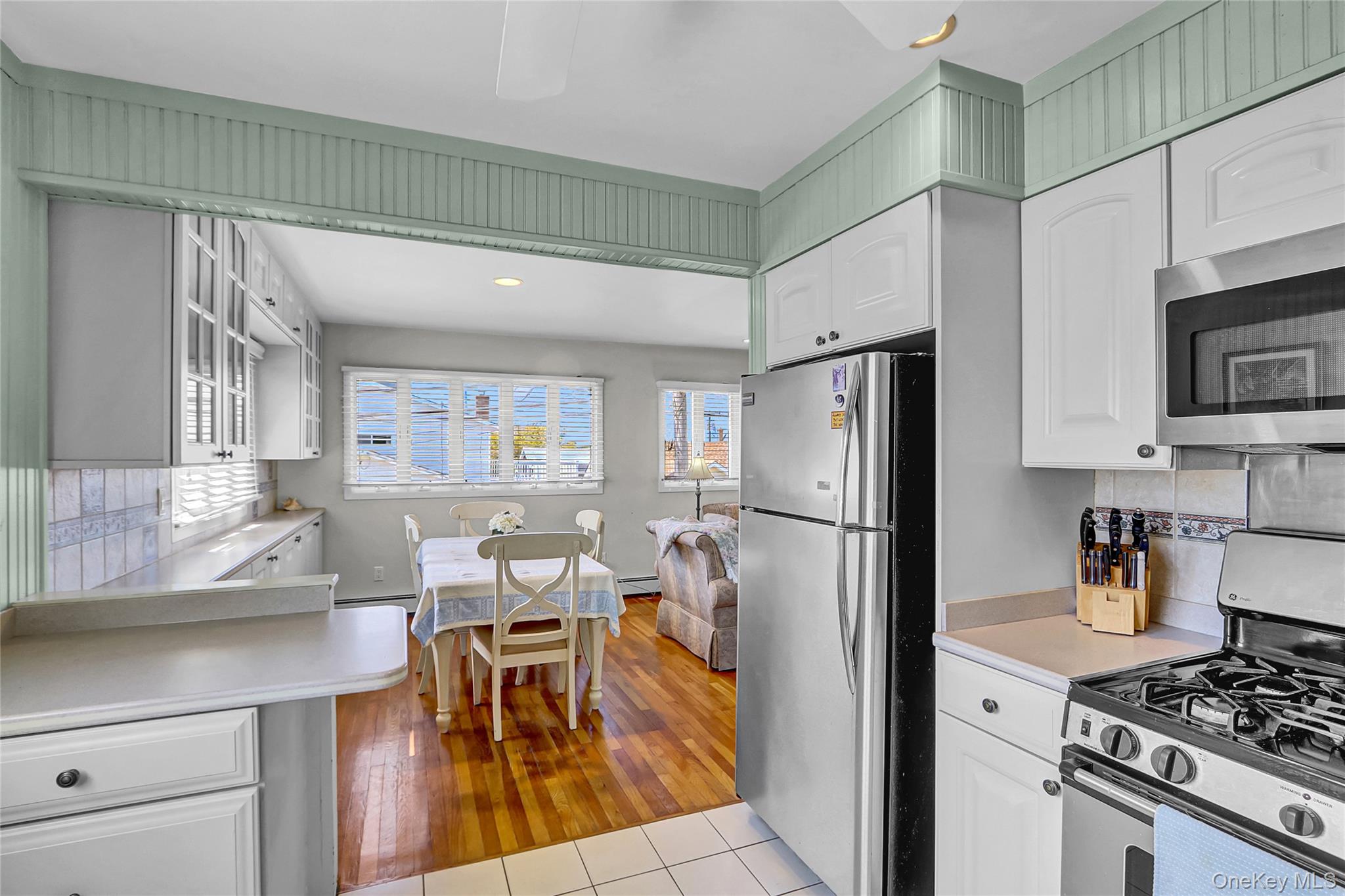 60 Baldwin Avenue, Point Lookout, NY 11569