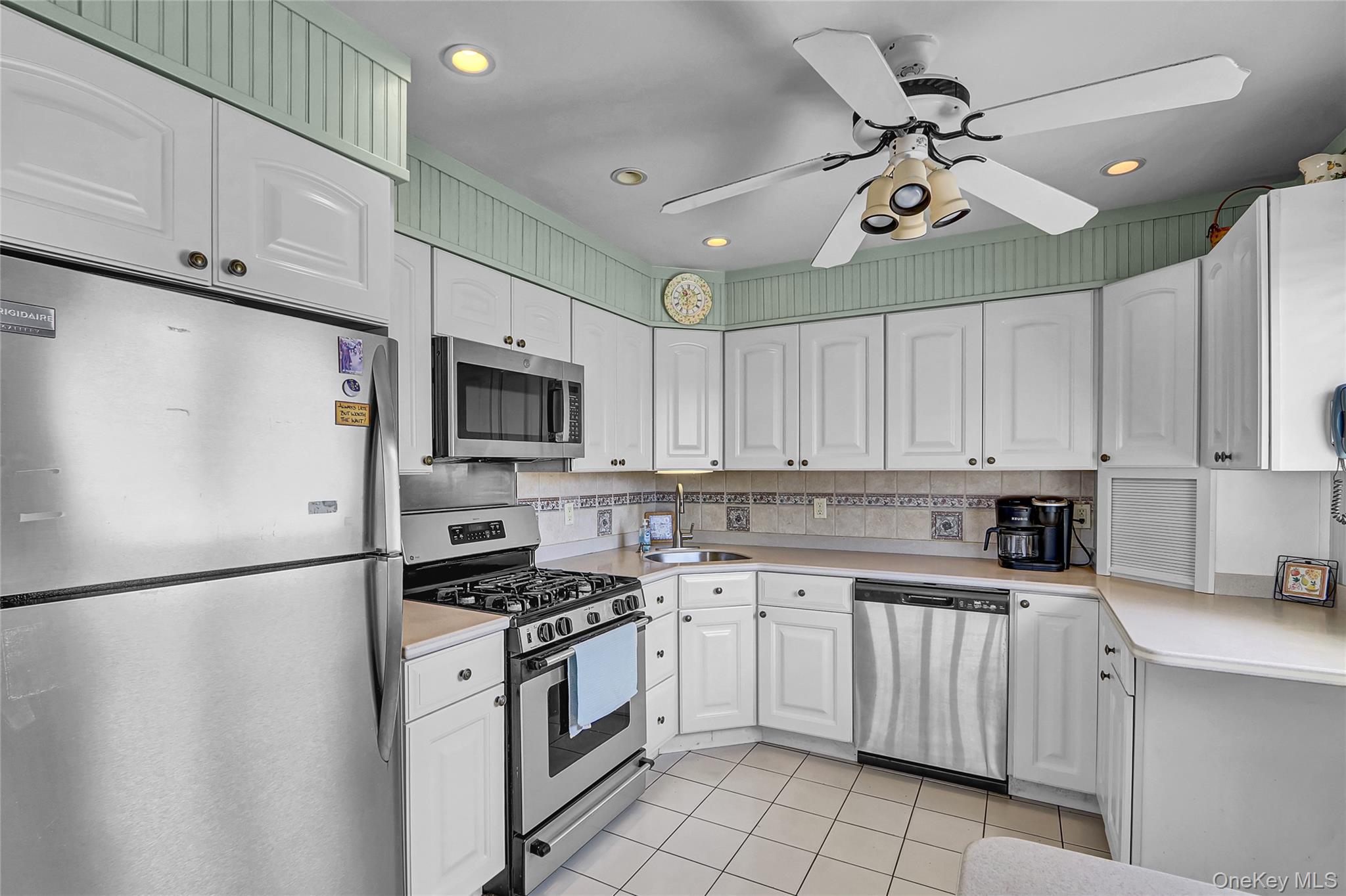 60 Baldwin Avenue, Point Lookout, NY 11569