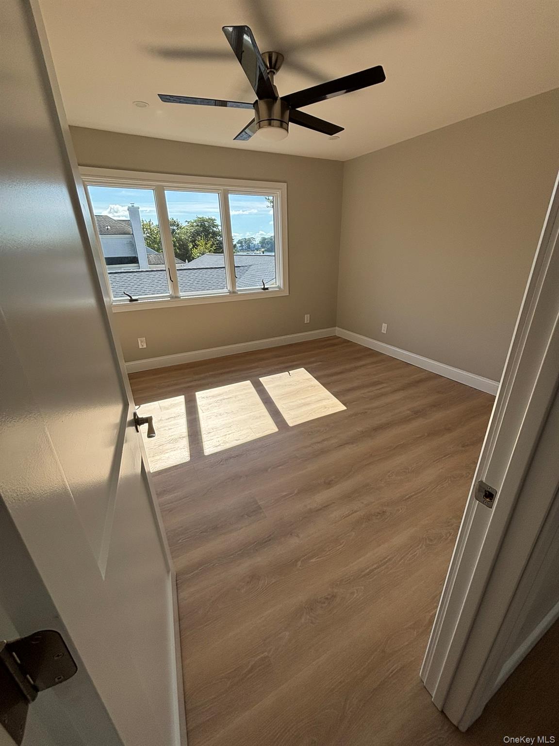 35 Adams Avenue, Bayville, NY 11709