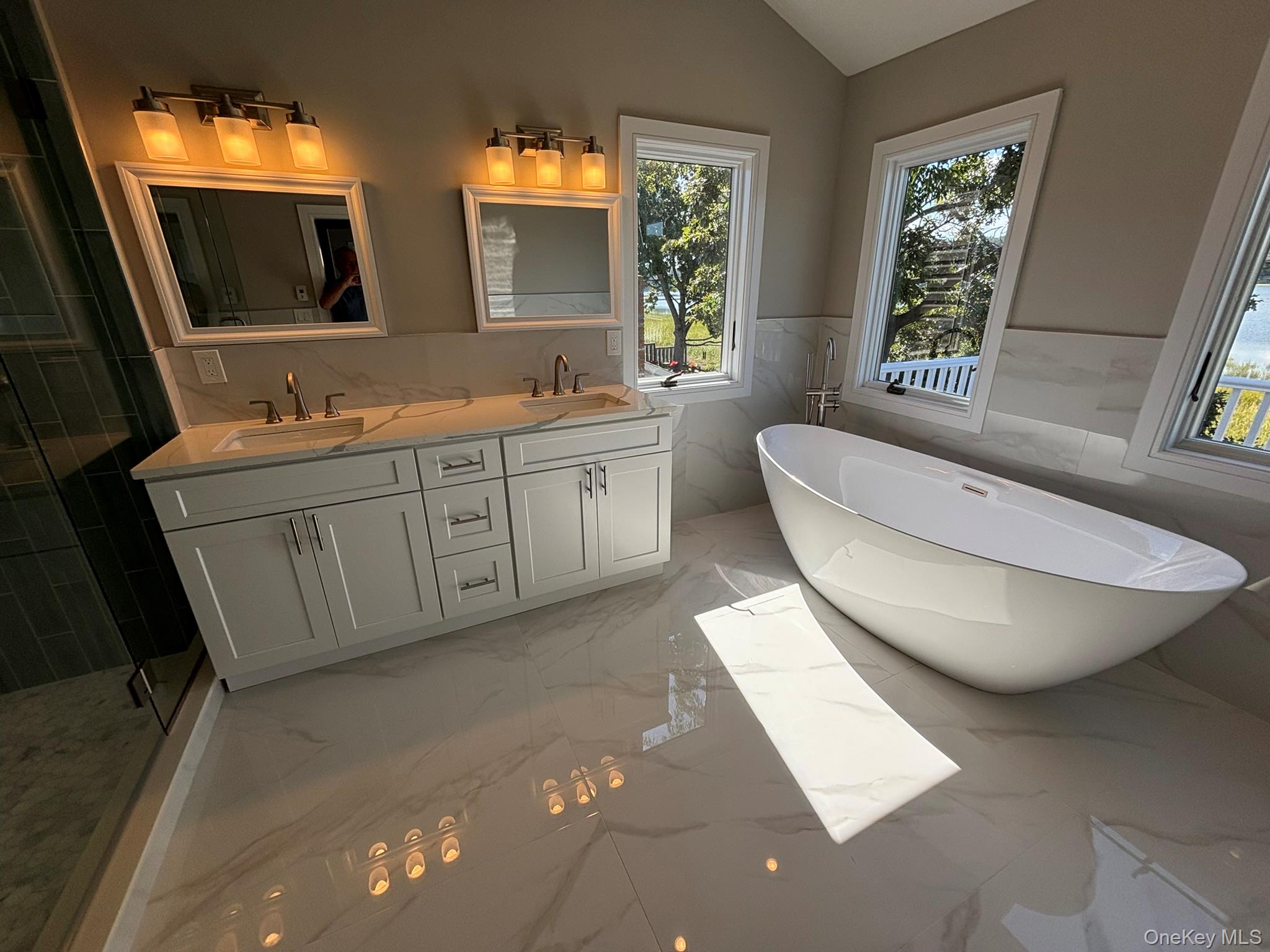 35 Adams Avenue, Bayville, NY 11709