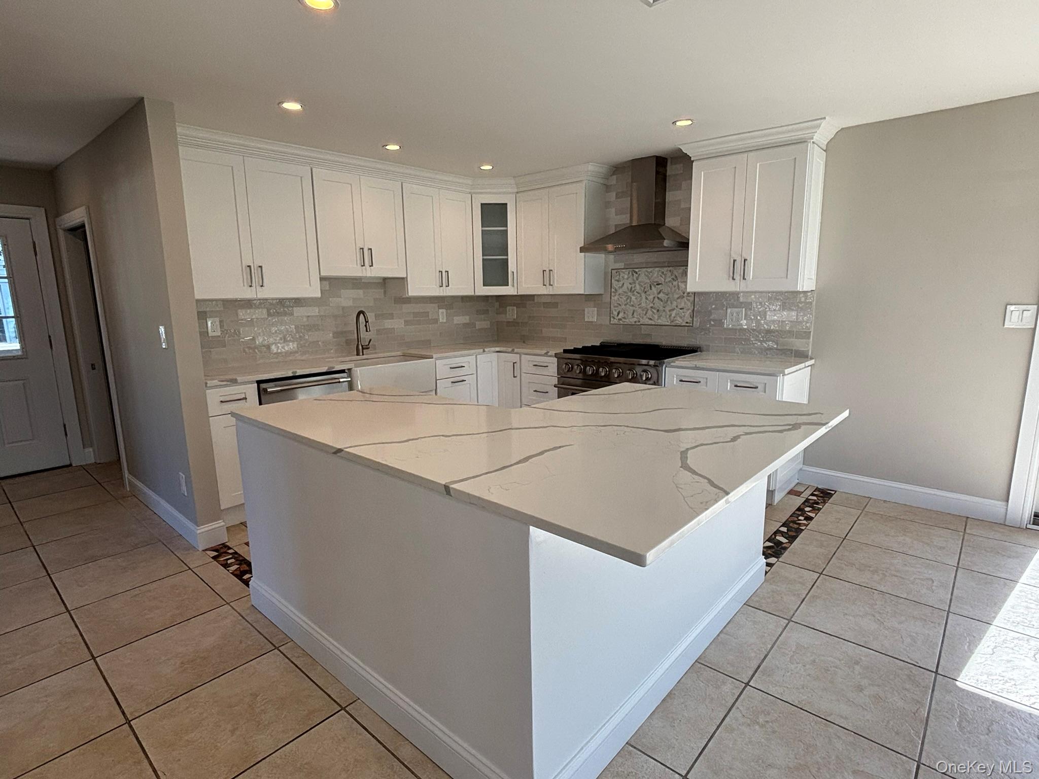 35 Adams Avenue, Bayville, NY 11709