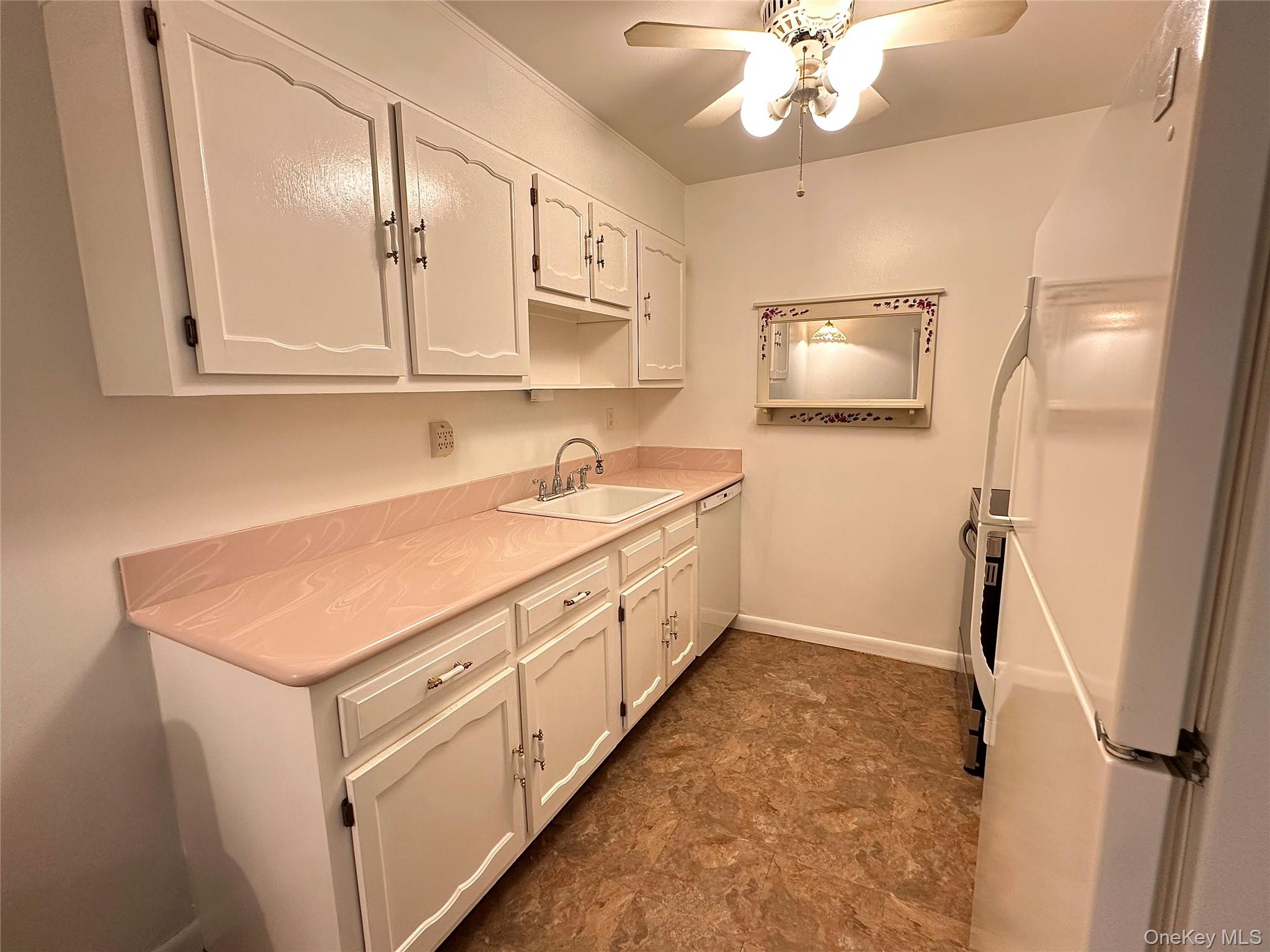 231 Blackpool Court # F, Ridge, NY 11961