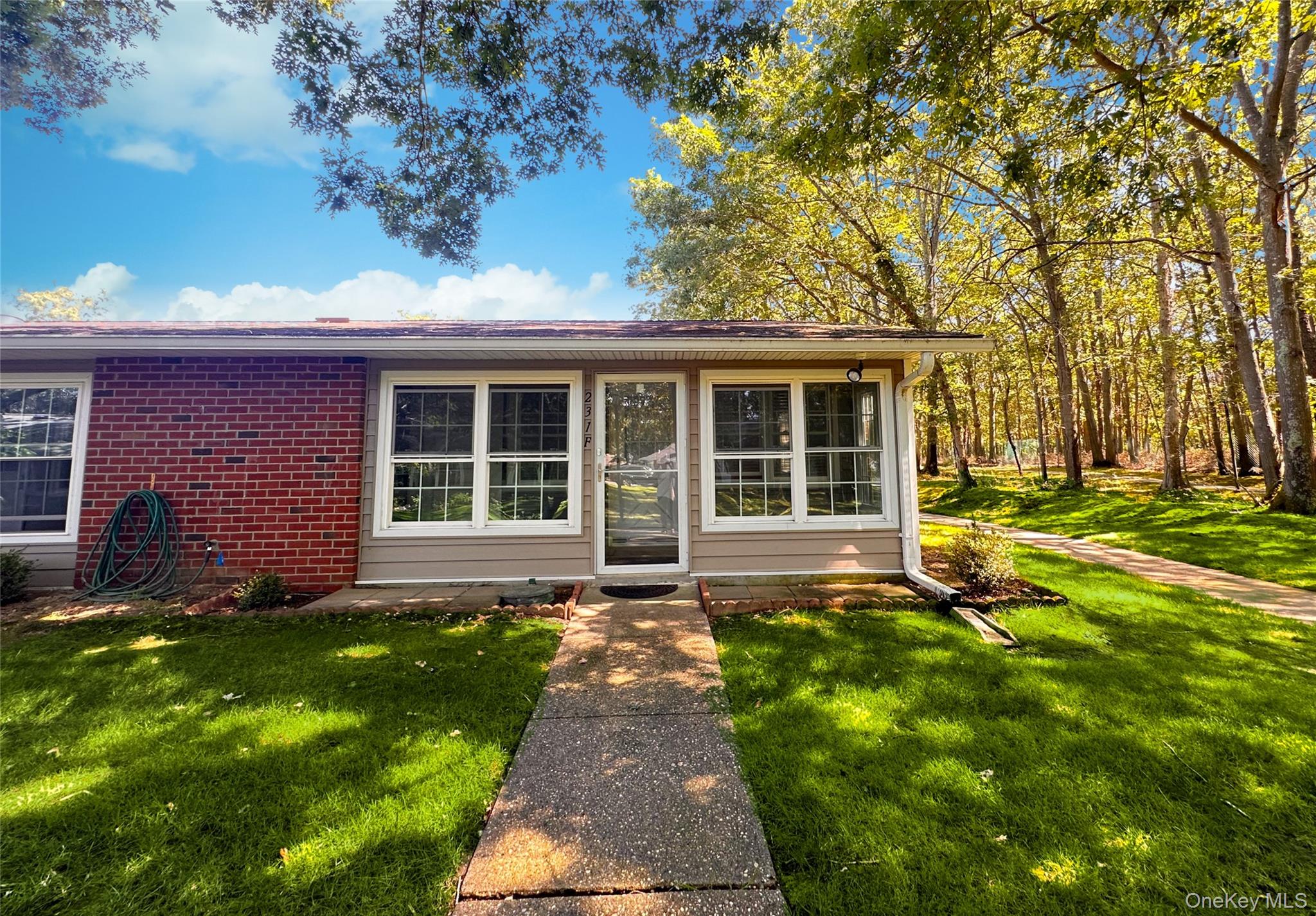 231 Blackpool Court # F, Ridge, NY 11961