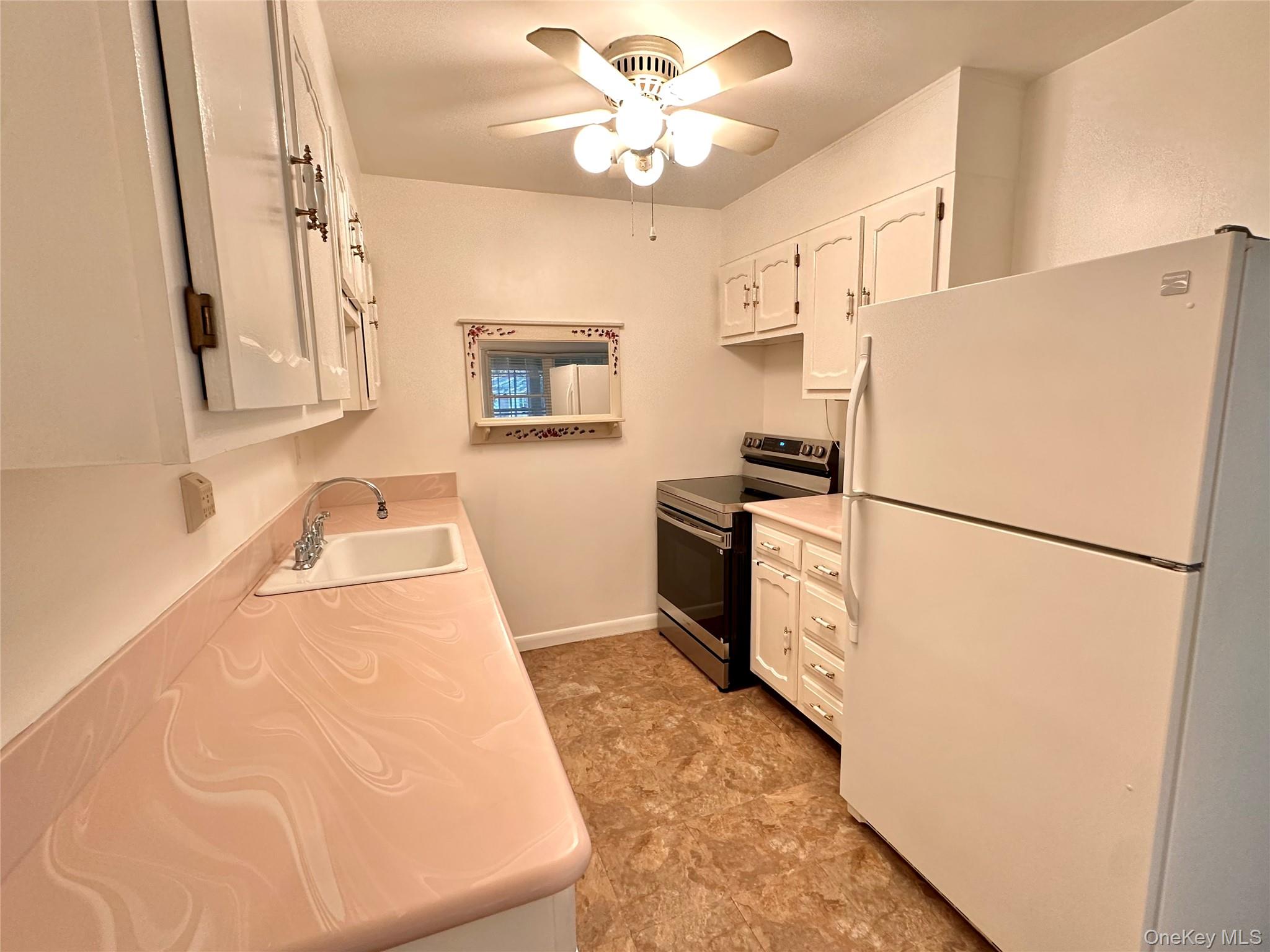 231 Blackpool Court # F, Ridge, NY 11961