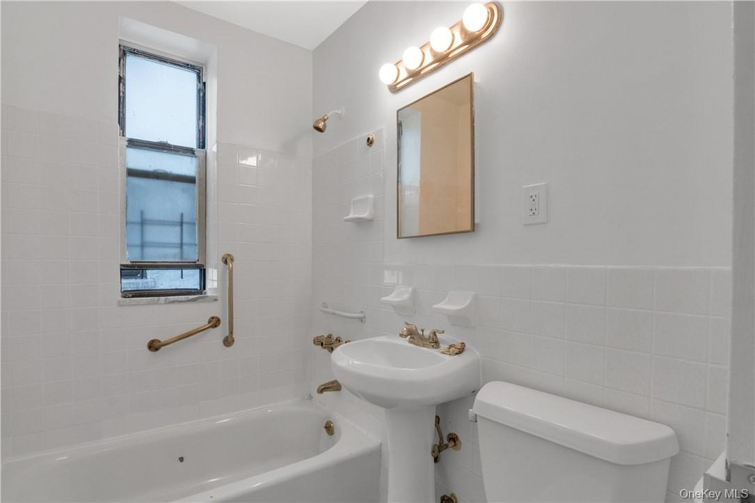 2400 Davidson Avenue # B7, Bronx, NY 10468