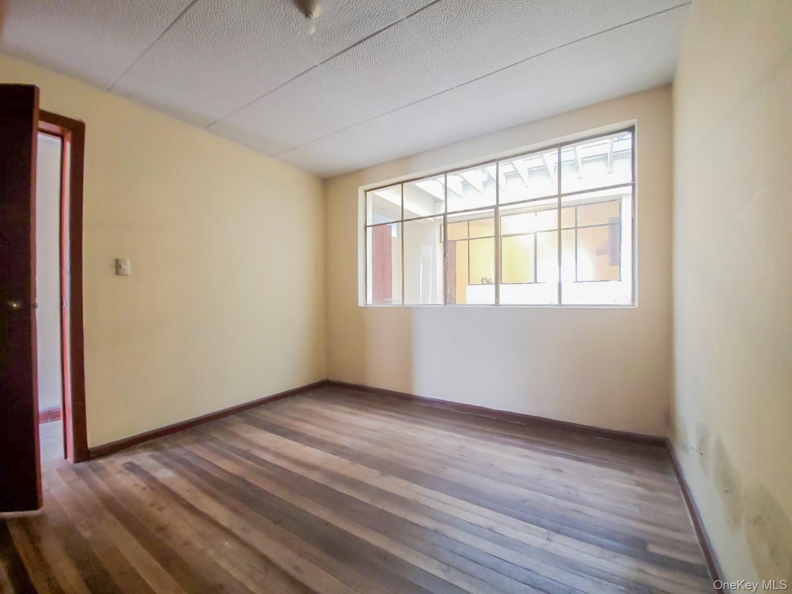 271 C. Escultor Ayabaca, Cuenca, Ecuador, Other 010208