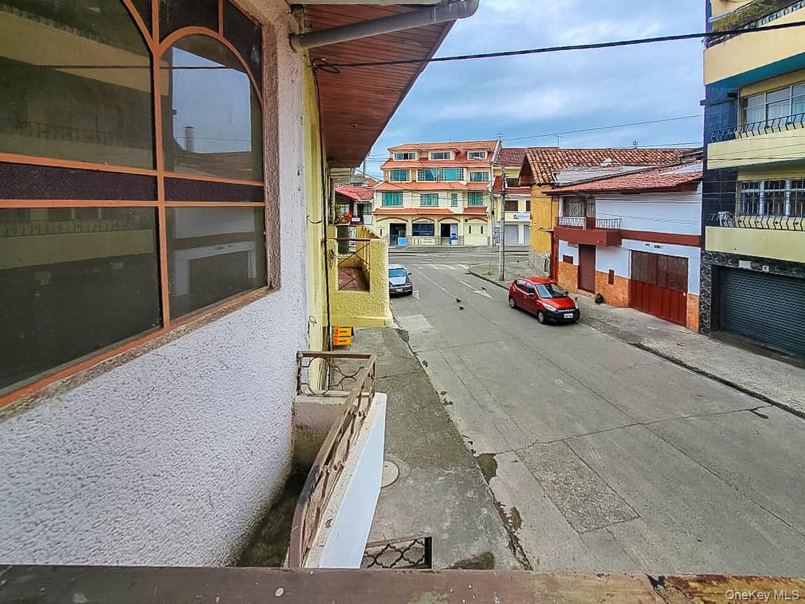 271 C. Escultor Ayabaca, Cuenca, Ecuador, Other 010208