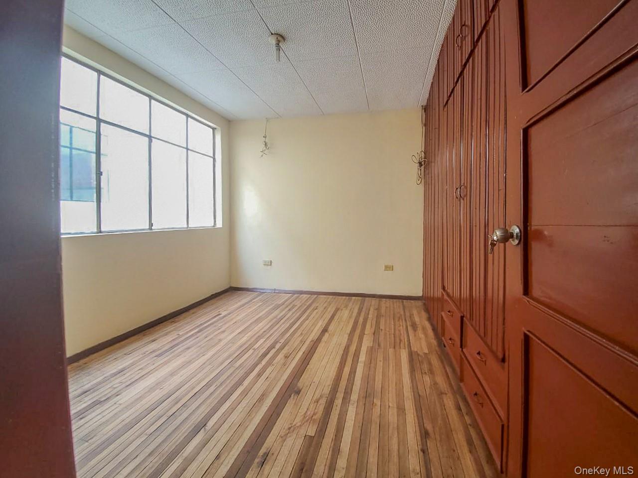 271 C. Escultor Ayabaca, Cuenca, Ecuador, Other 010208