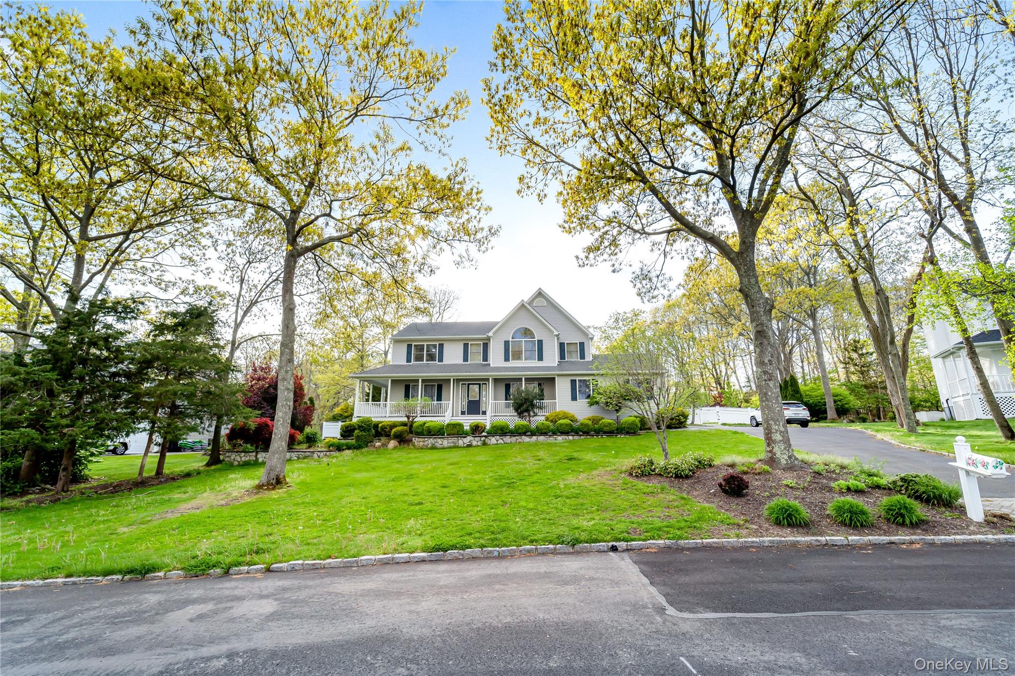 212 Fairway Drive, Wading River, NY 11792