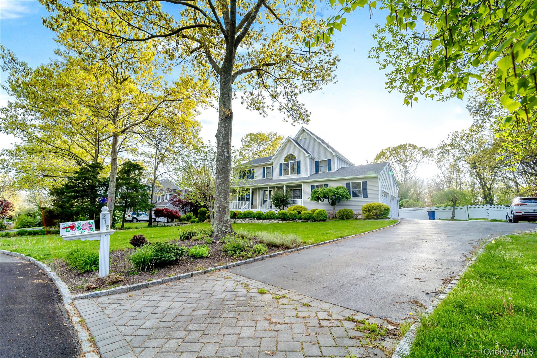 212 Fairway Drive, Wading River, NY 11792