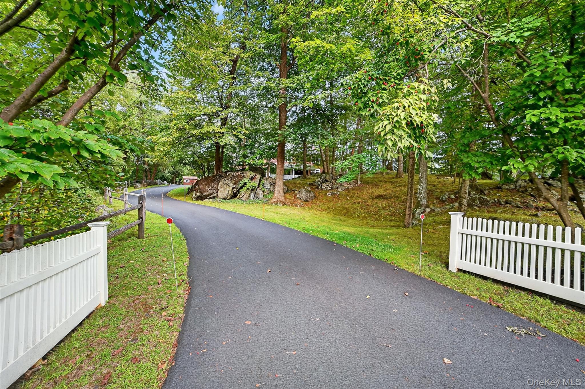 11 Flanders Lane, Cortlandt Manor, NY 10567